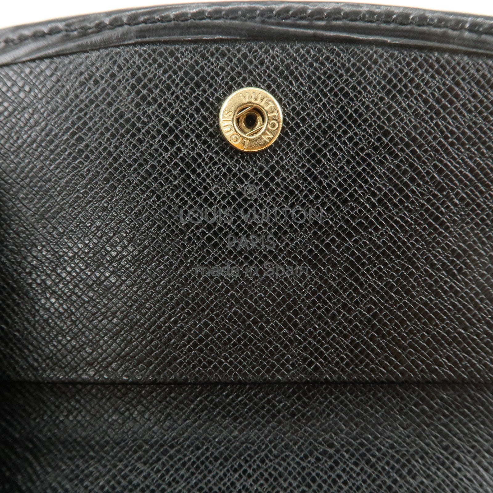 Louis Vuitton Epi Porte 12 Cartes Credit Card Case Noir M63472