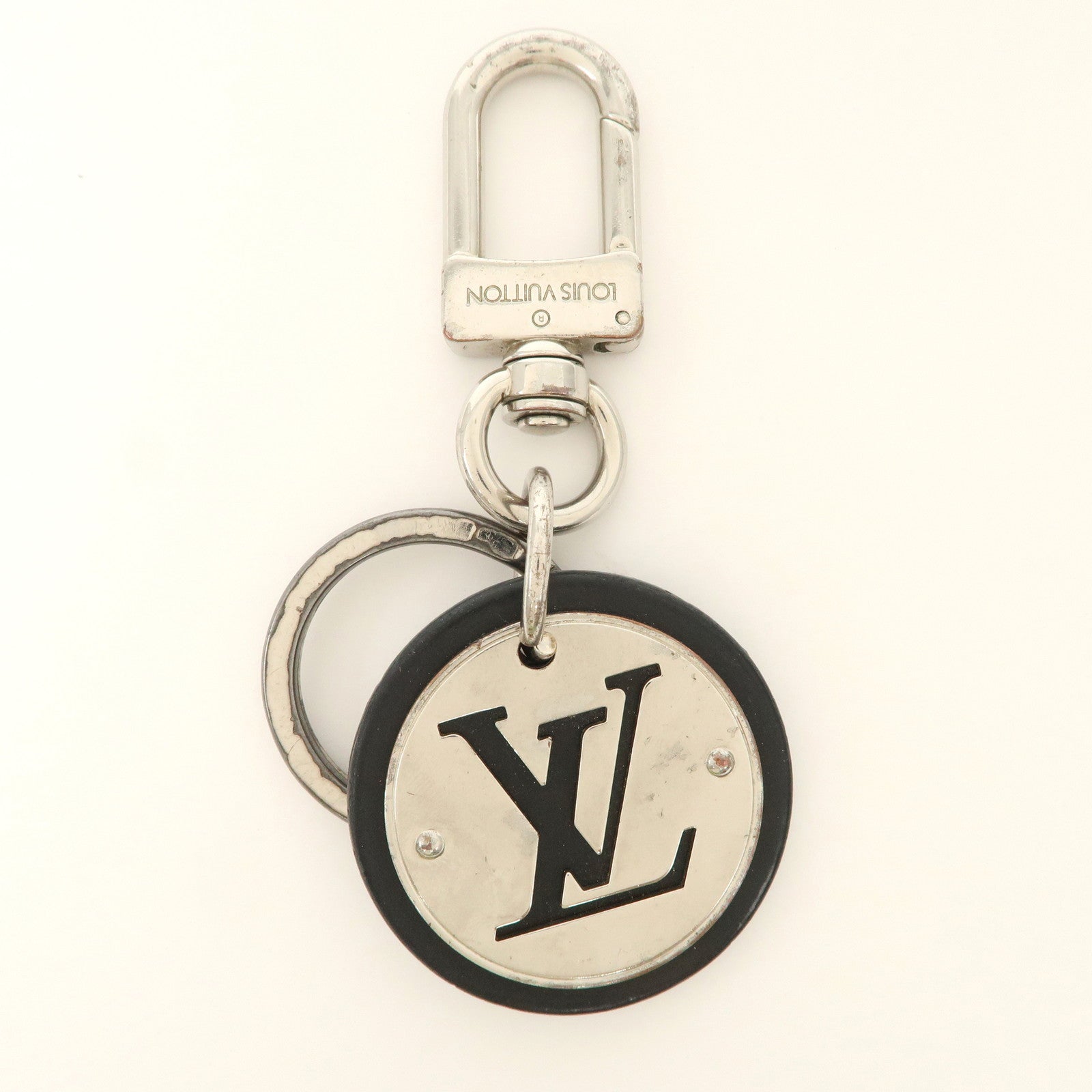 Louis Vuitton Porte Cles LV Circle Key Ring Black Silver M67362