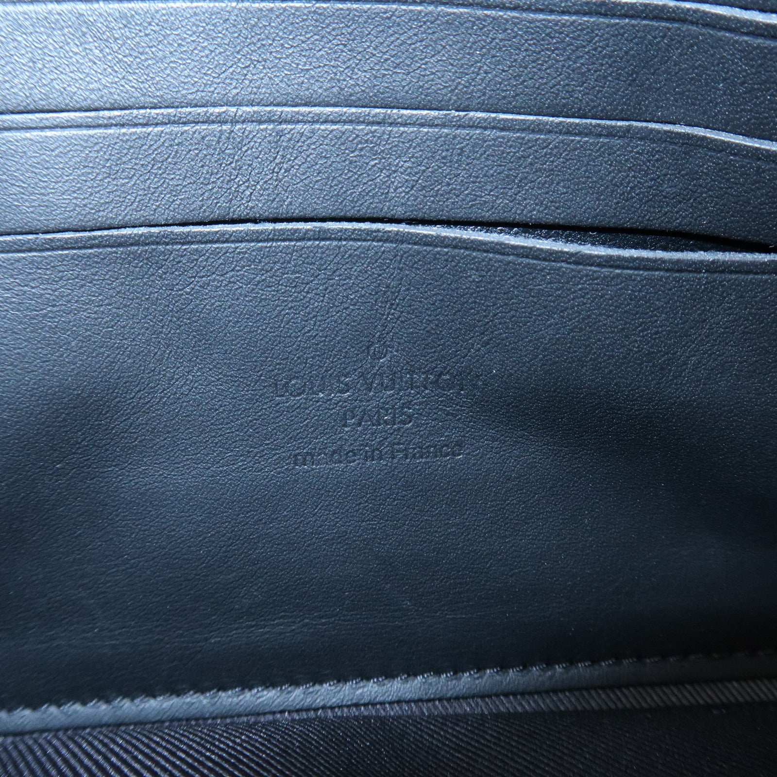 Louis Vuitton Monogram Shadow Pochette Discovery PM Black M44335 Used