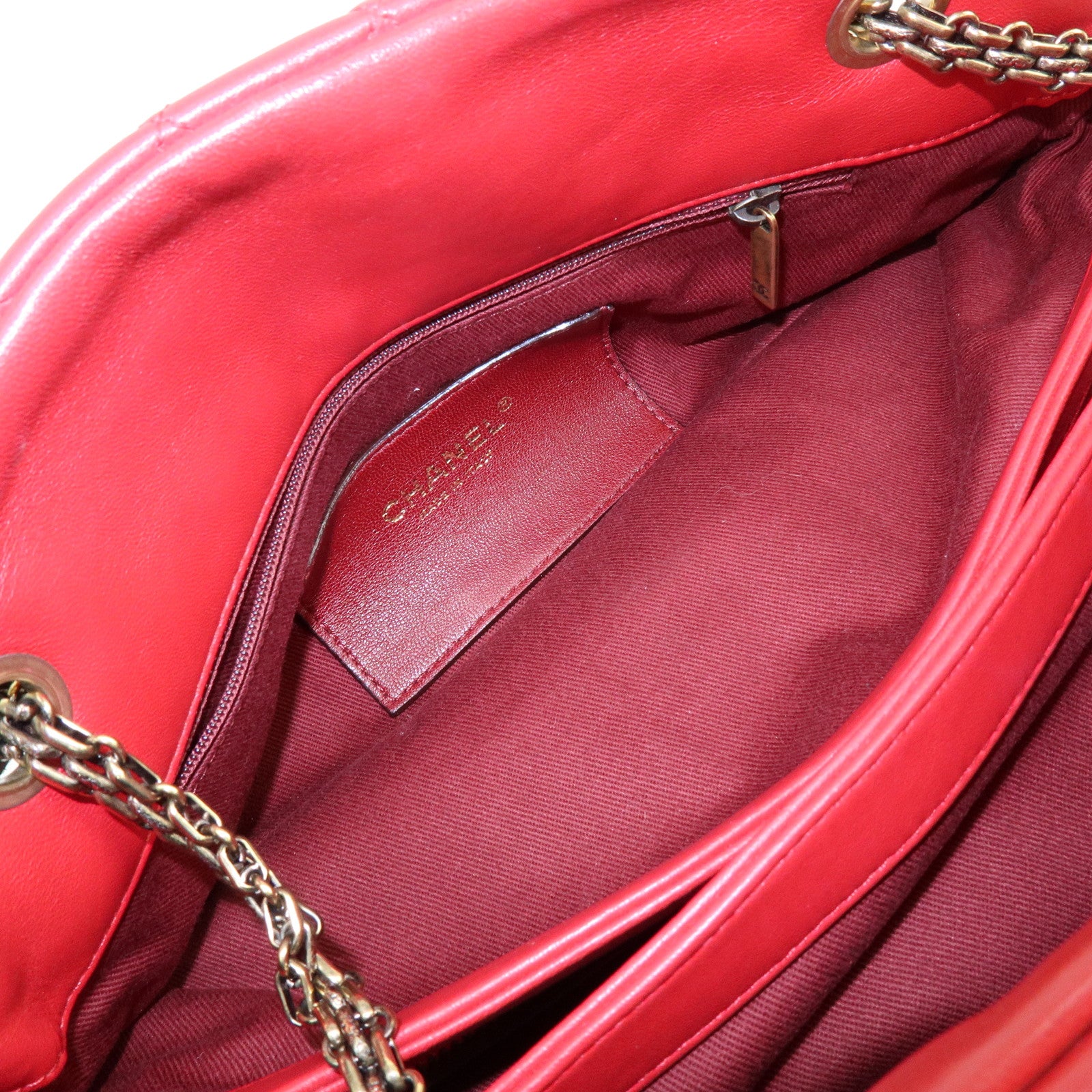 CHANEL Mademoiselle COCO Mark Lamb SKin Chain Shoulder Bag Red