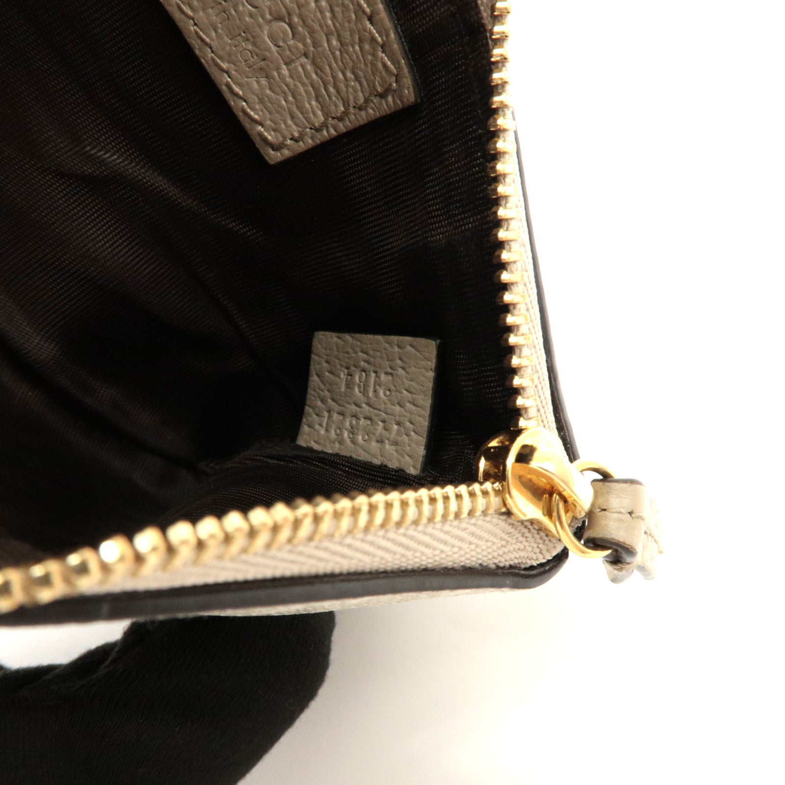 GUCCI GG Supreme Leather Coin Case Key Case Greige White 772321 Used