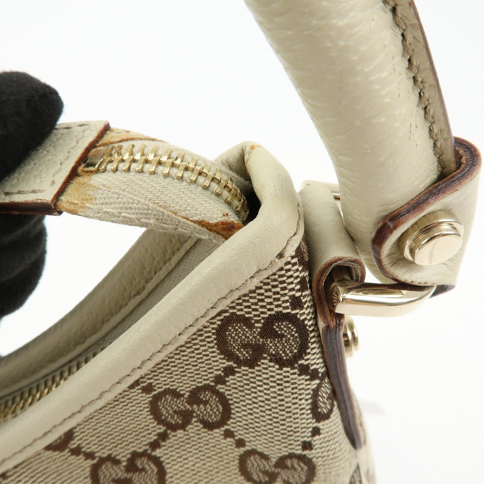 Gucci Abbey GG Canvas Leather Shoulder Bag Beige White 130738