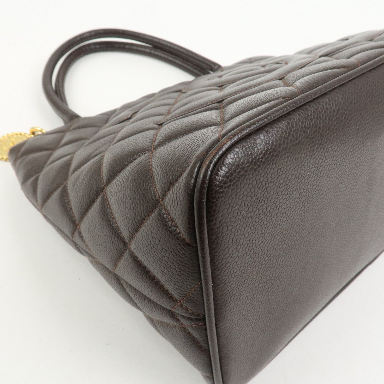 CHANEL Matelasse Caviarskin Medallion Tote Bag Hand Bag A01804