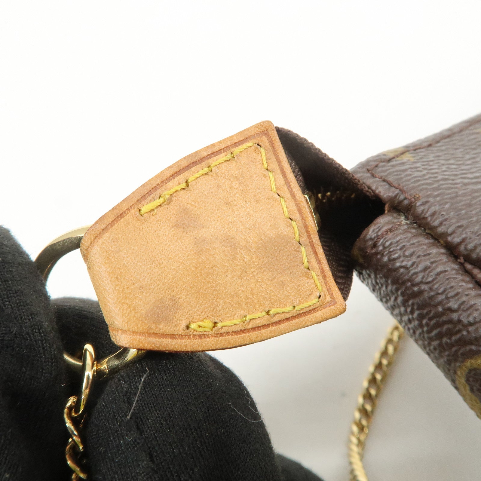 Louis Vuitton Monogram Mini Pochette Accessoires Hand Bag M58009