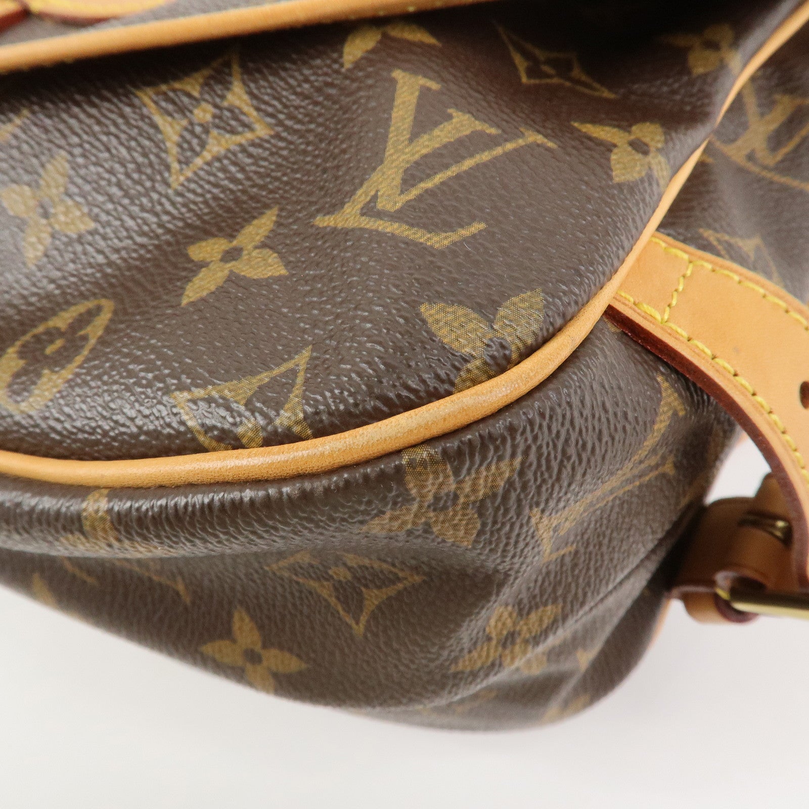 Louis Vuitton Monogram Saumur 30 Shoulder Bag Brown M42256
