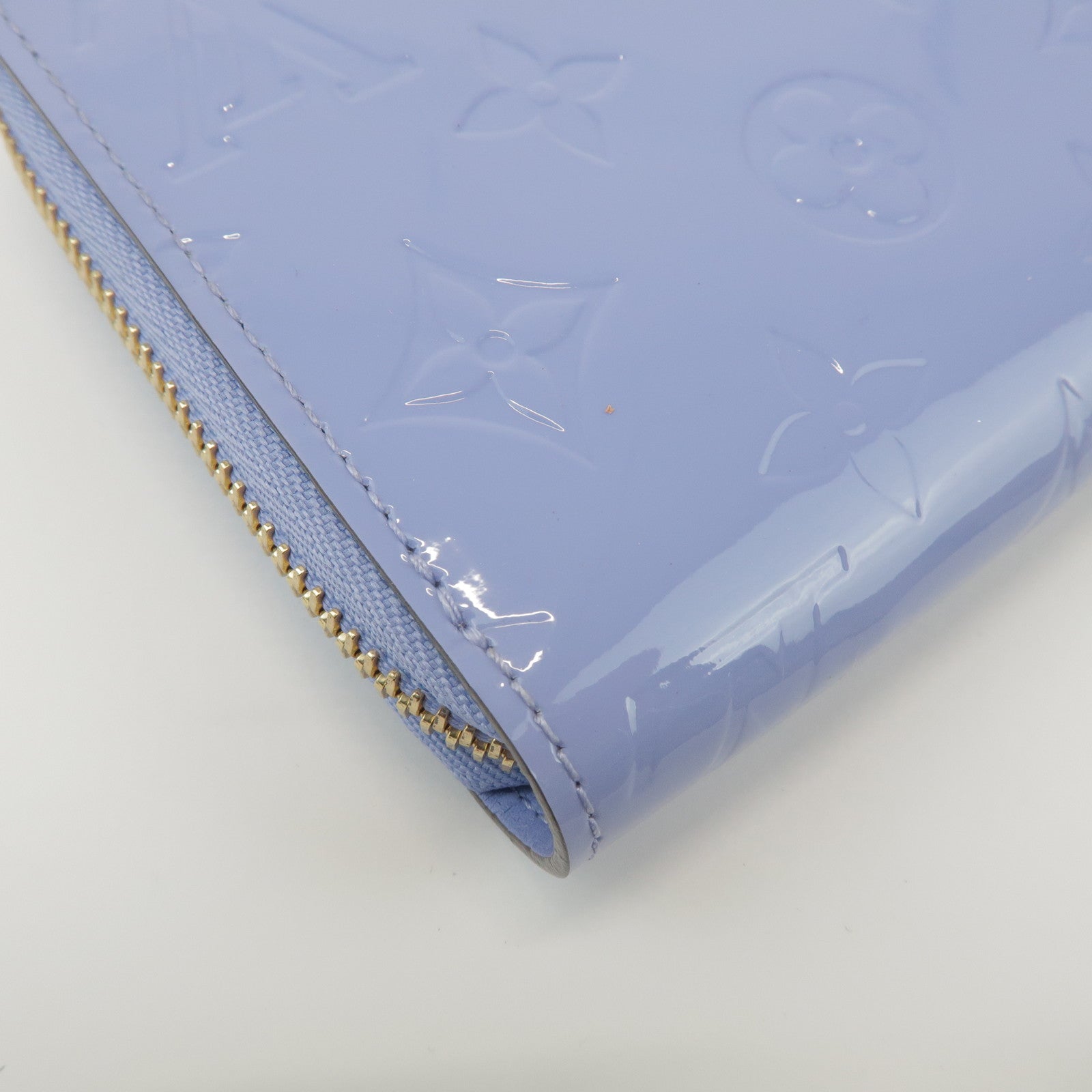 Louis Vuitton Monogram Vernis Round Zippy Wallet Lilas M90141