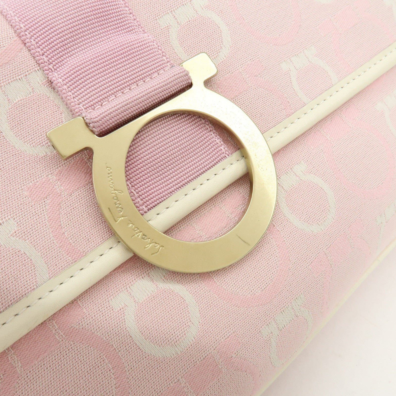 Ferragamo Gancini Canvas Leather Shoulder Bag Light Pink White