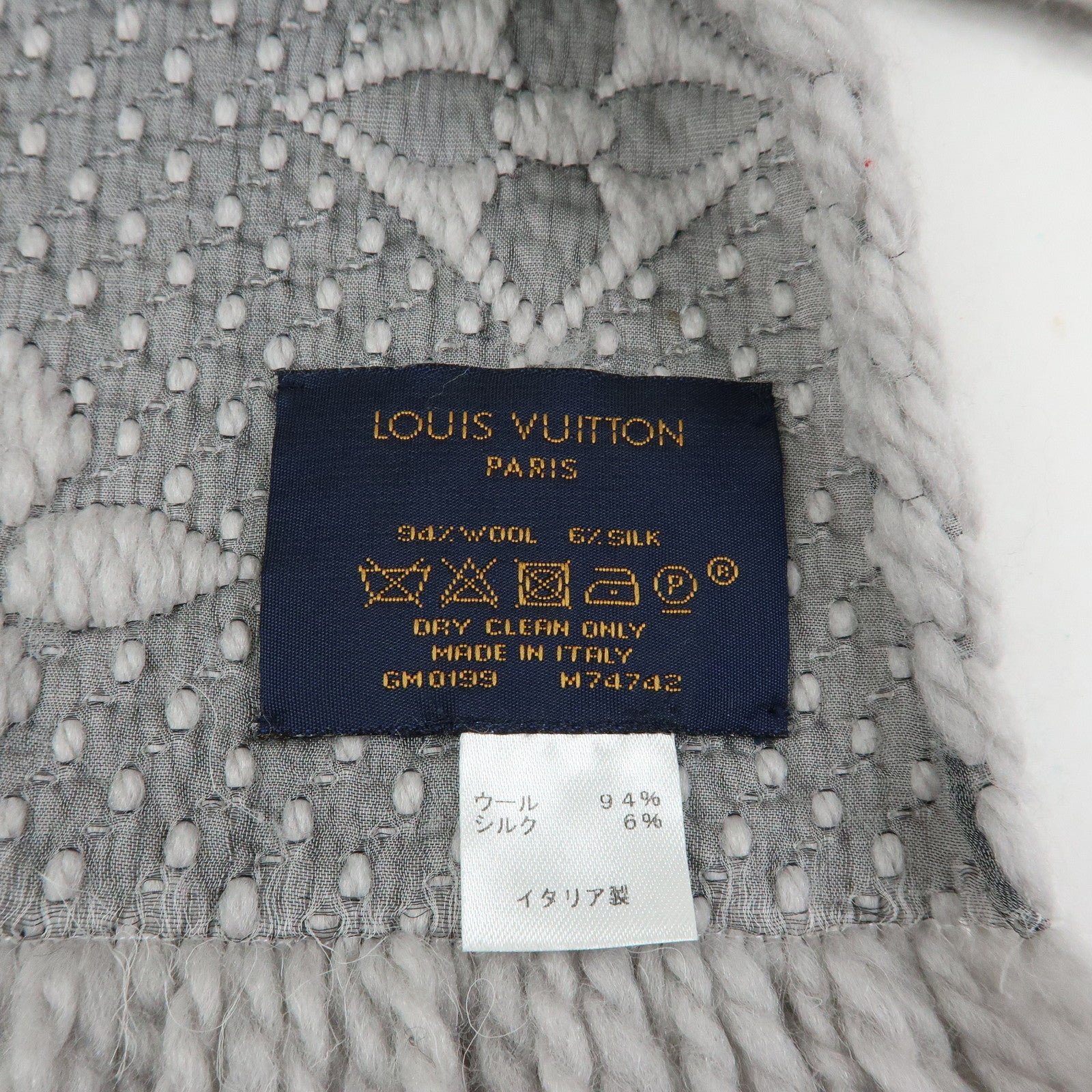Louis Vuitton Monogram Escharp Logomania Scarf Gris Perle M74742
