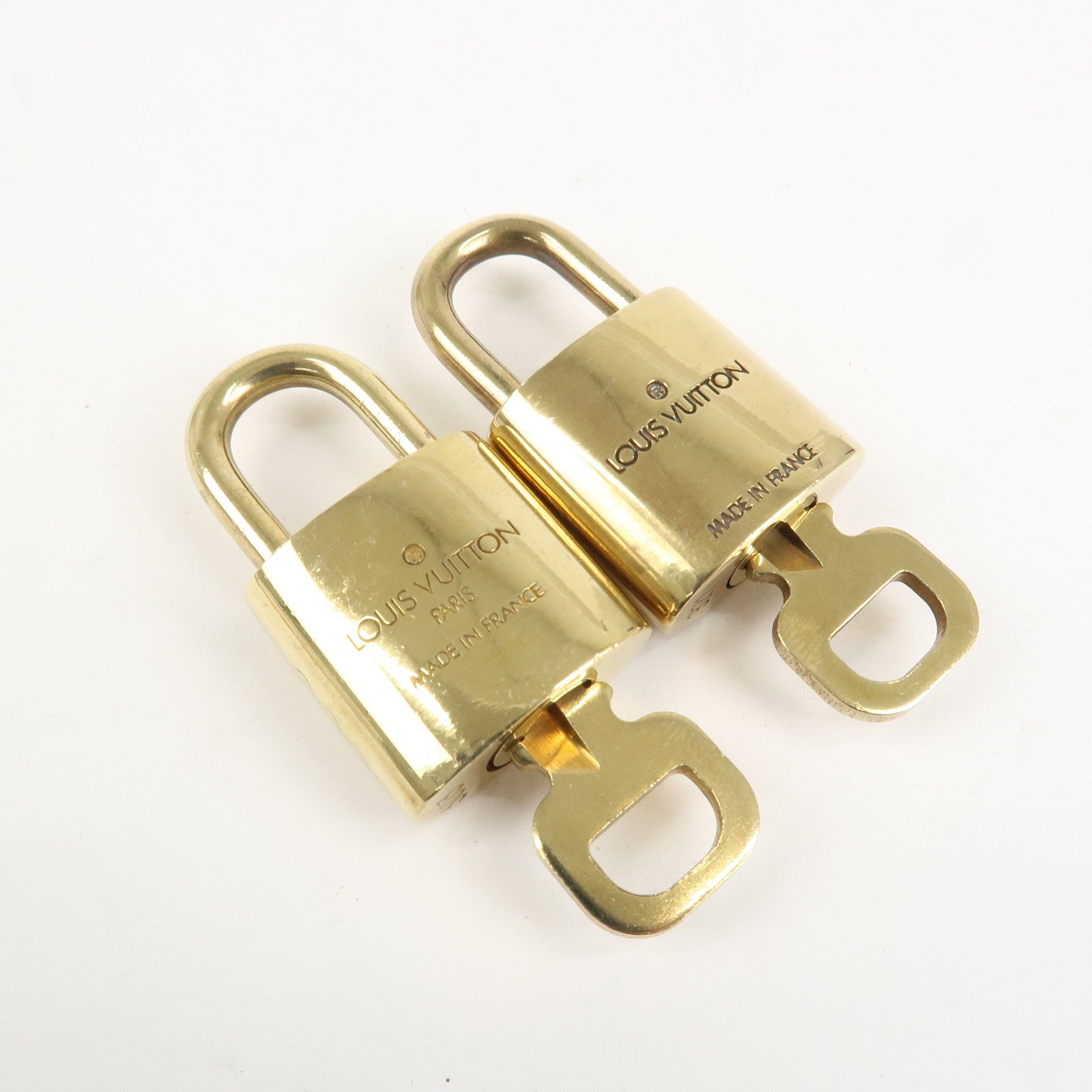Louis Vuitton Set of 10 Lock & Key Cadena Key Lock Metal Gold Used