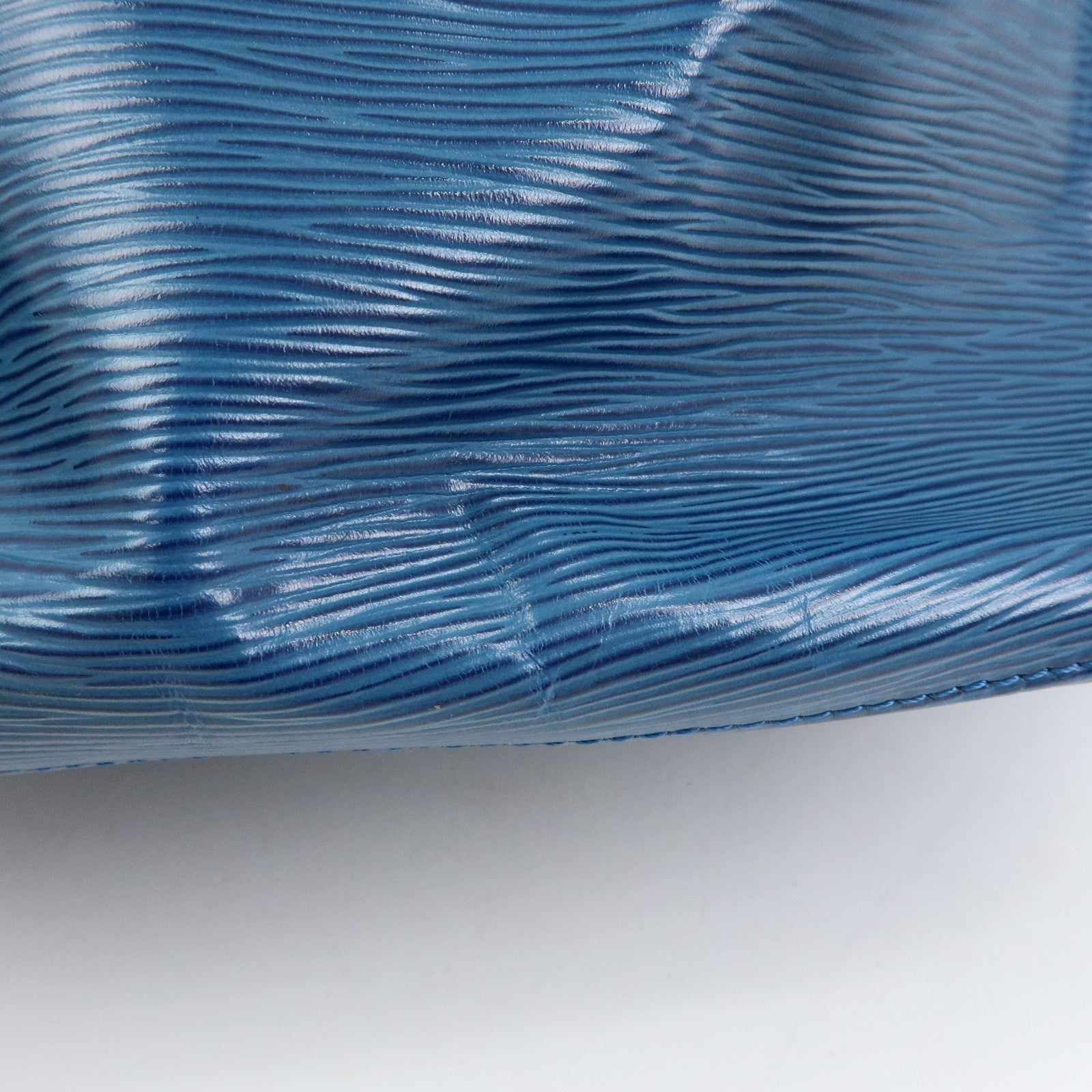 Louis Vuitton Epi Leather Petit Noe Shoulder Bag Toledo Blue M44105