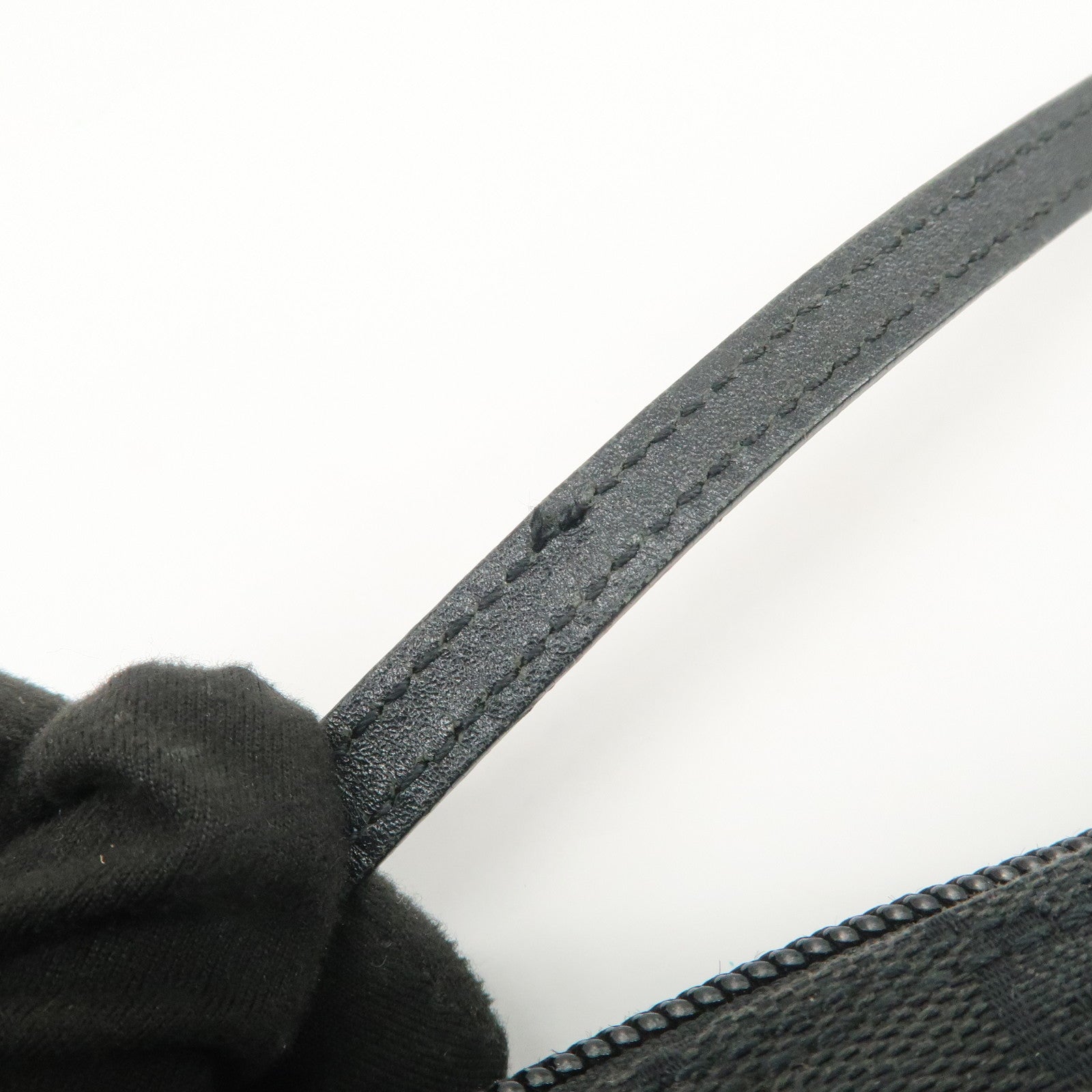 GUCCI Boat Bag GG Canvas Leather Hand Bag Pouch Black 07198