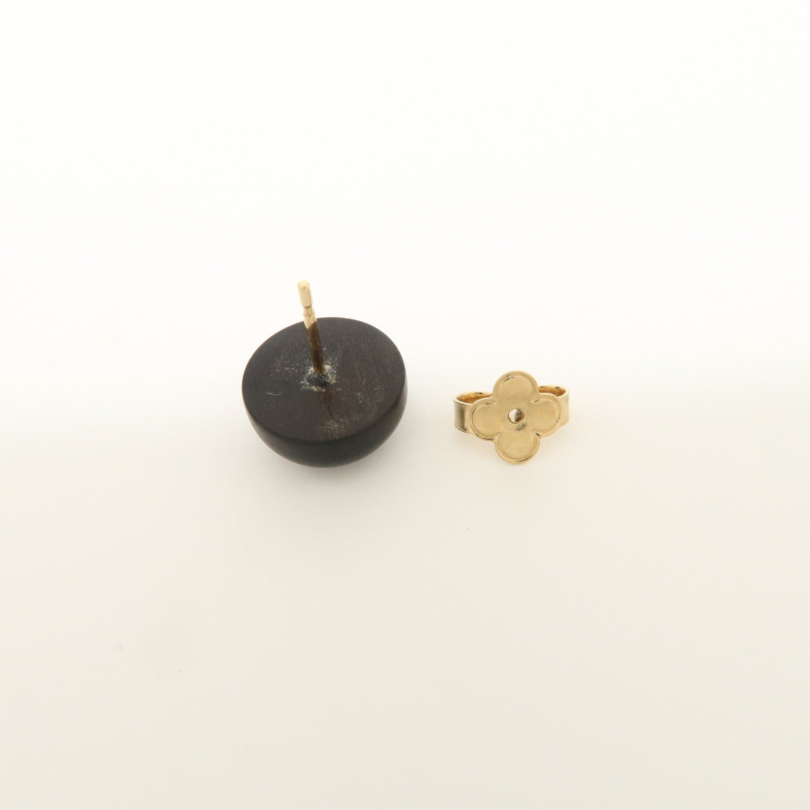 Louis Vuitton LV Boucles d’oreilles puces Sylvania Earrings M65938