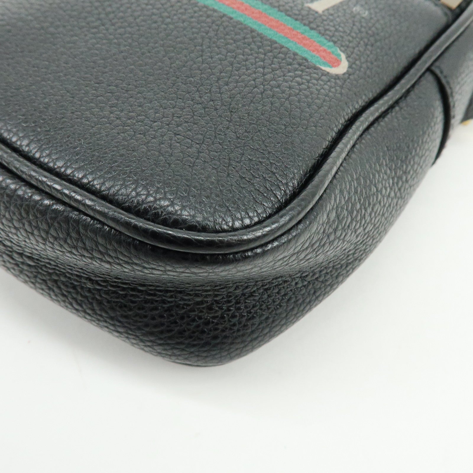 GUCCI Sherry Calf Leather Vintage Logo Shoulder Bag Black 574803