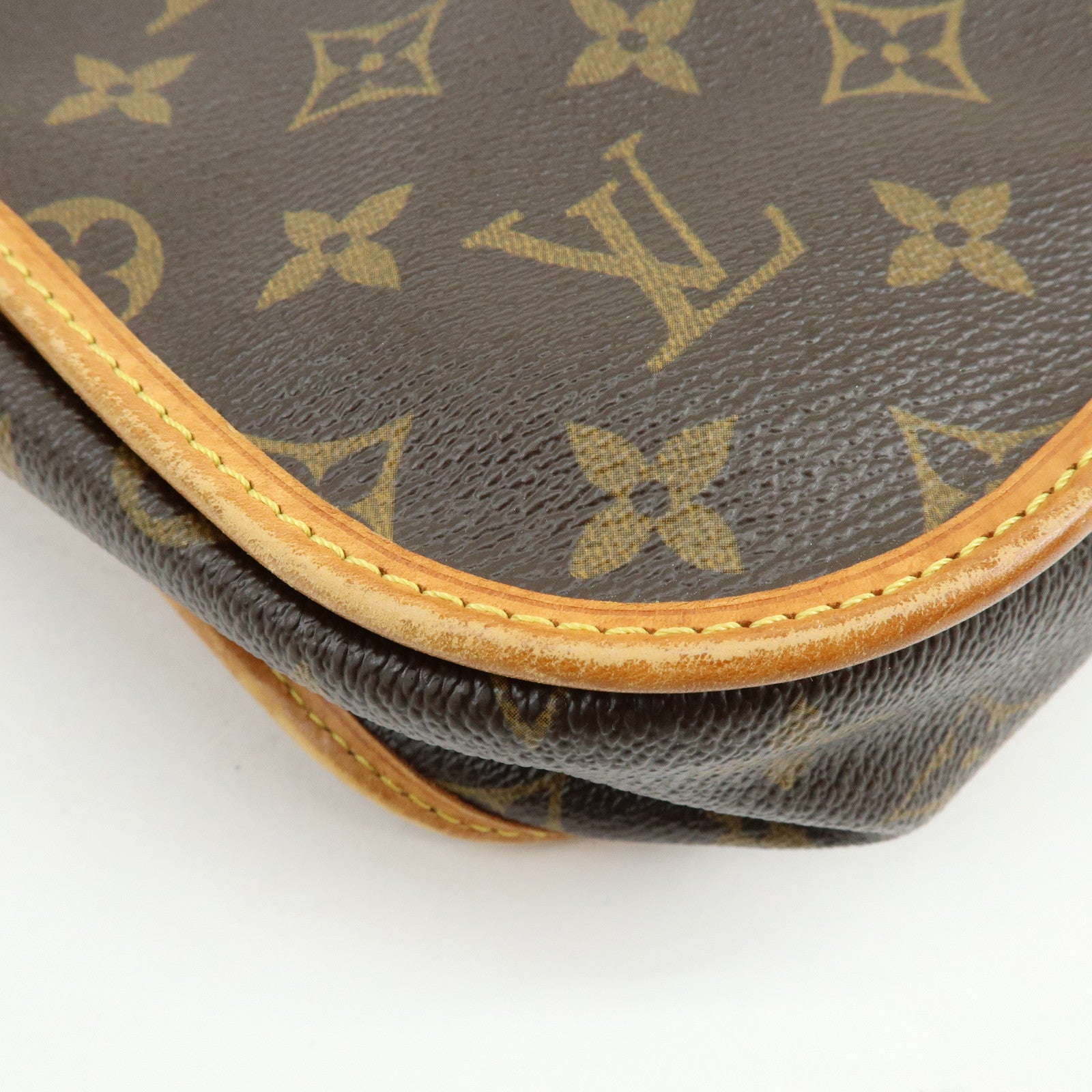 Louis Vuitton Monogram Messenger Bosphore PM Shoulder Bag M40106