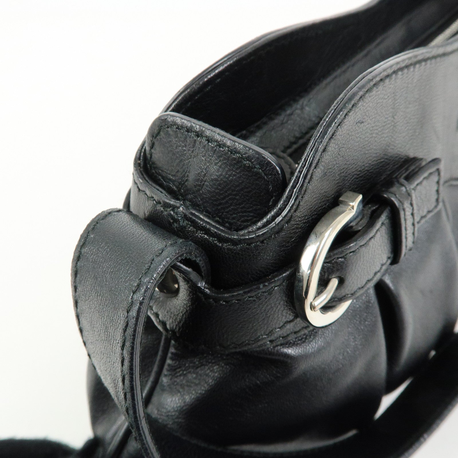 Ferragamo Gancini Leather Shoulder Bag Hand Bag Black