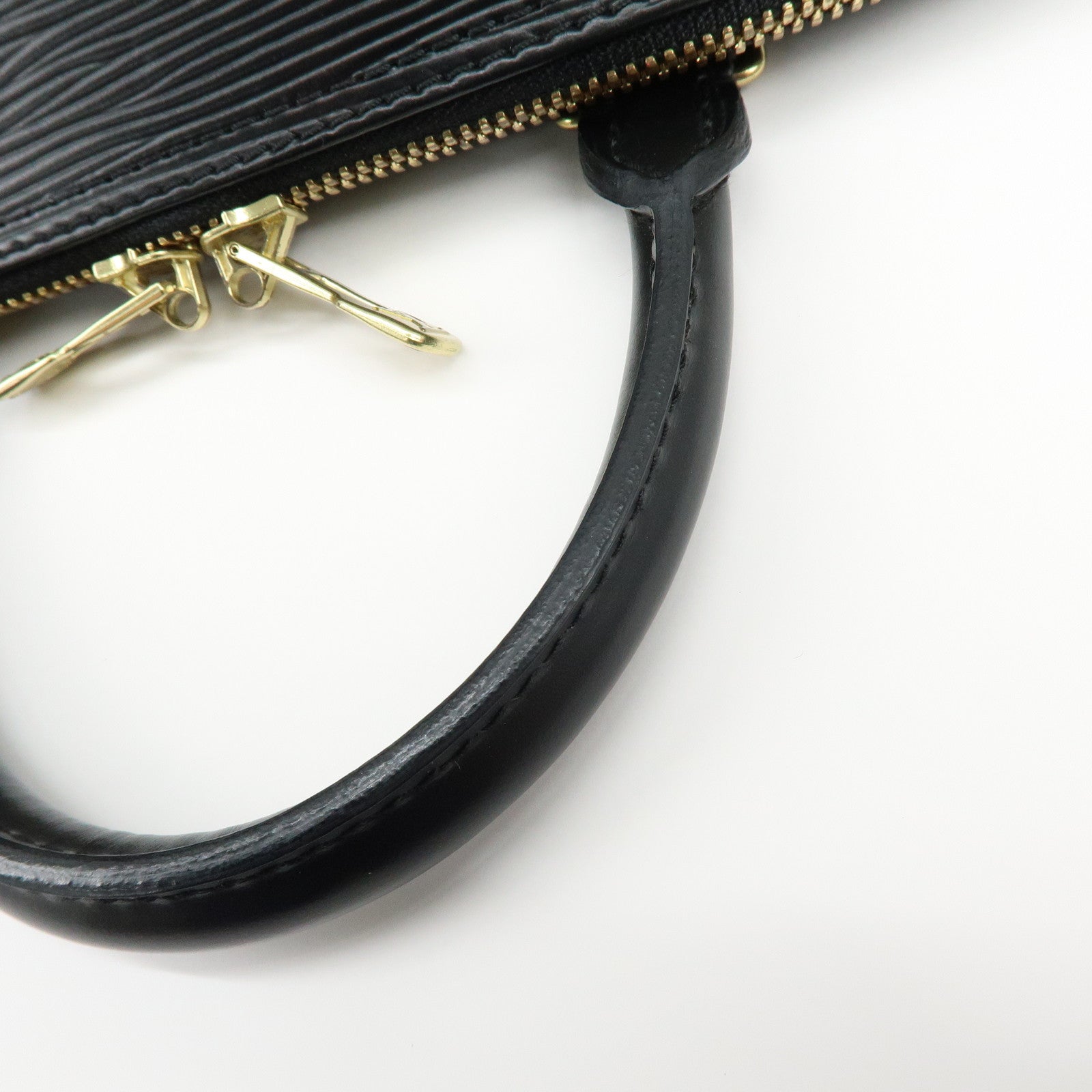 Louis Vuitton Epi Alma Hand Bag Noir Black M52142