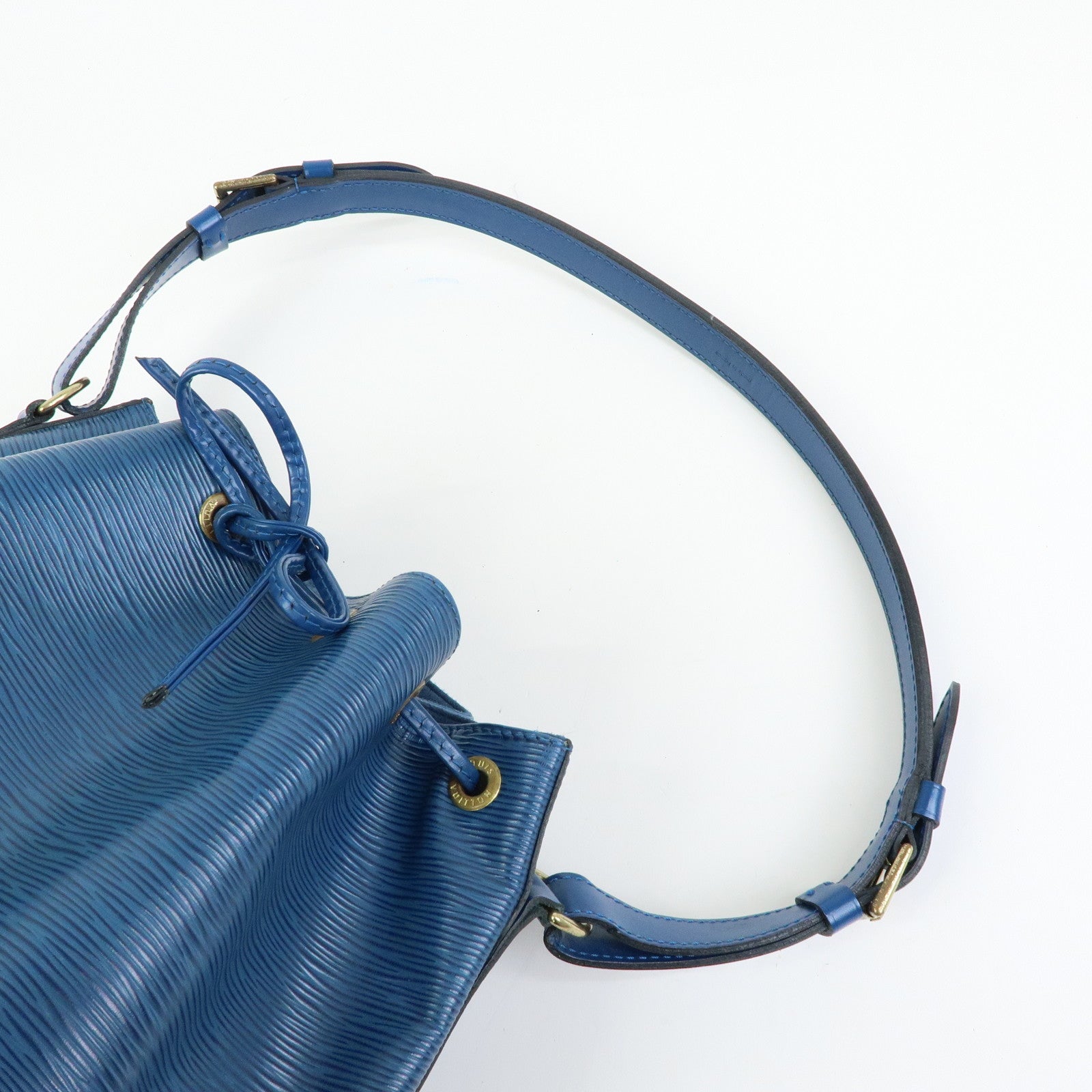 Louis Vuitton Epi Leather Petit Noe Shoulder Bag Toledo Blue M44105