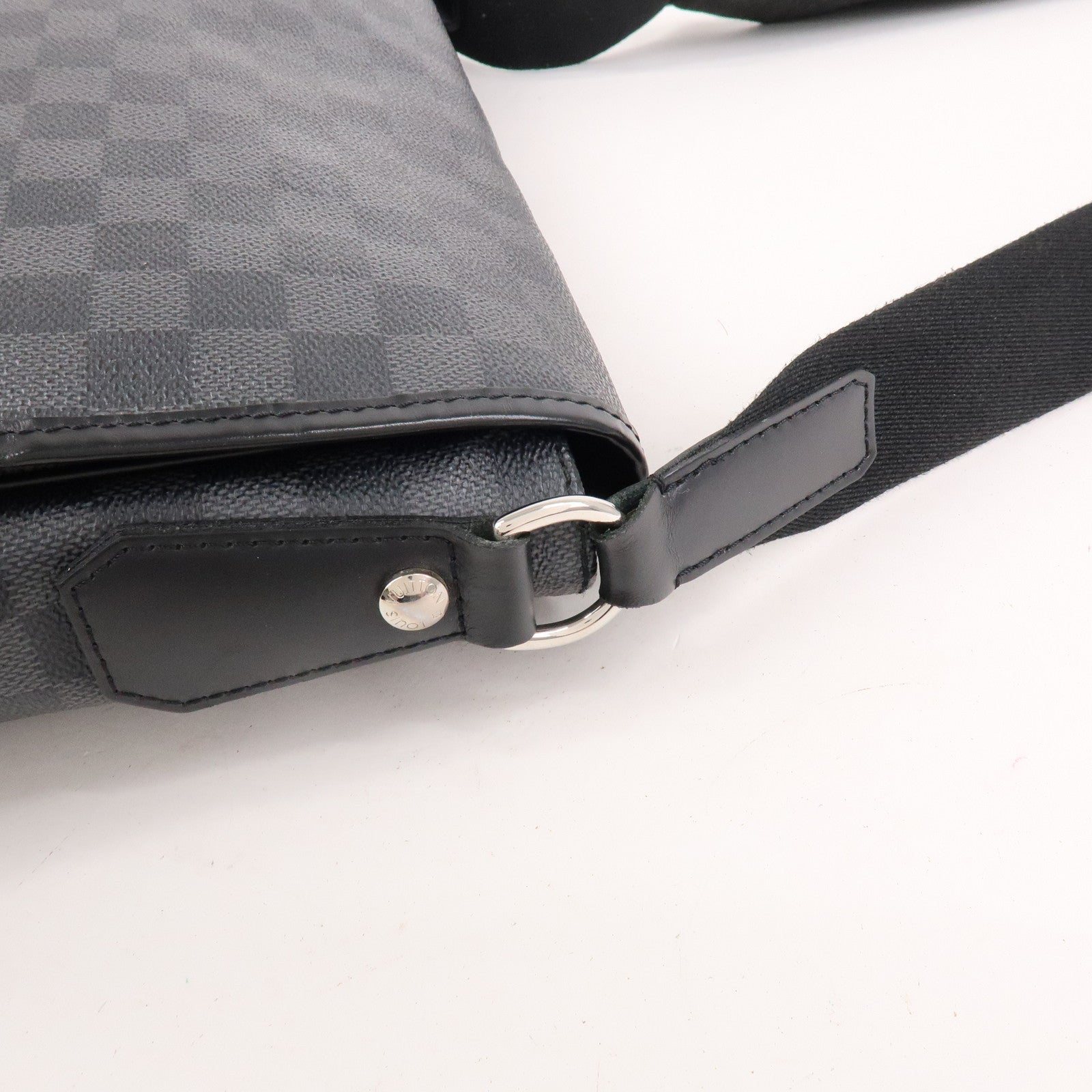 Louis Vuitton Damier Graphite Daniel MM Shoulder Bag N58029