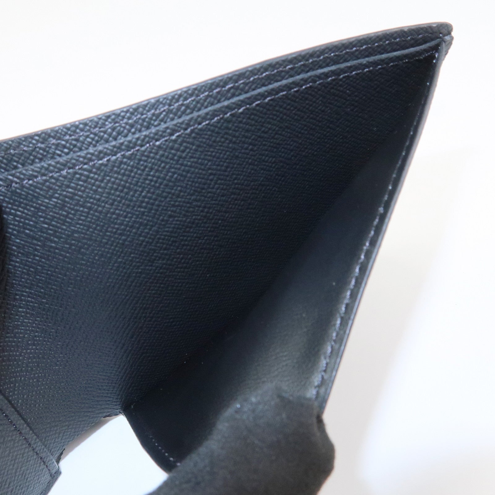 Louis Vuitton Monogram Eclips Portefeuille Slender Wallet M80906