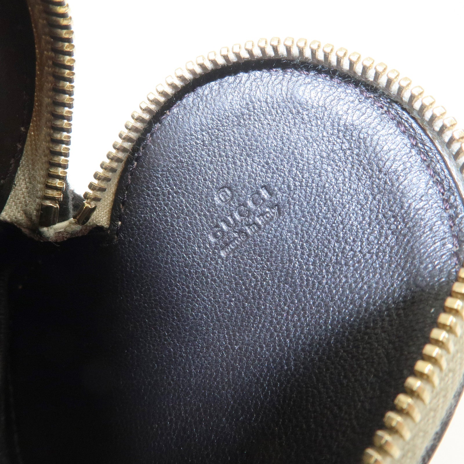 GUCCI Lovely Heart Logo Guccissima Leather Coin Case Ivory 152615