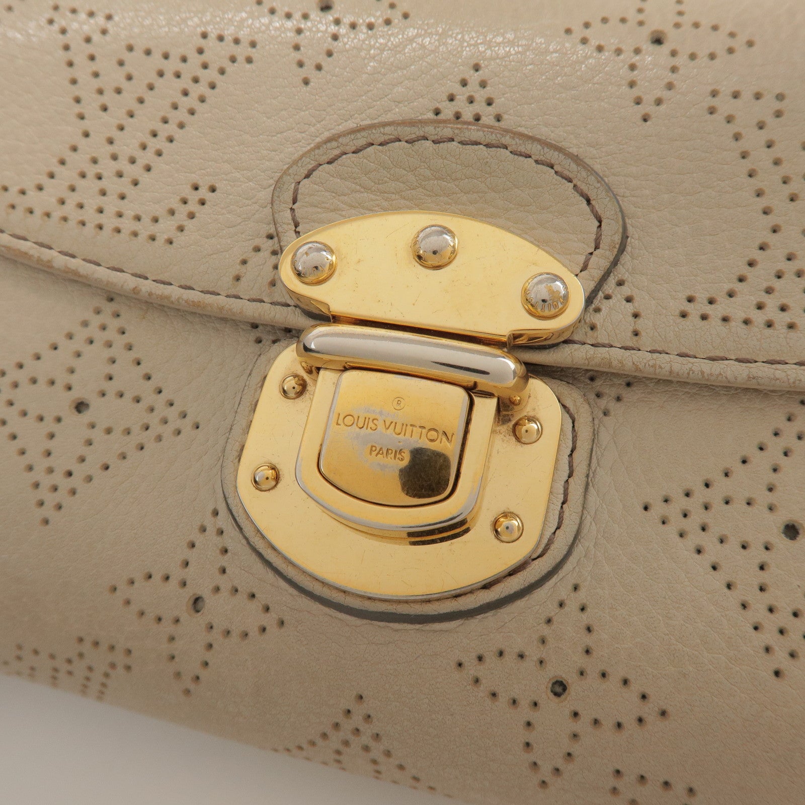 Louis Vuitton Monogram Mahina Portefeuille Amelia Wallet M58132