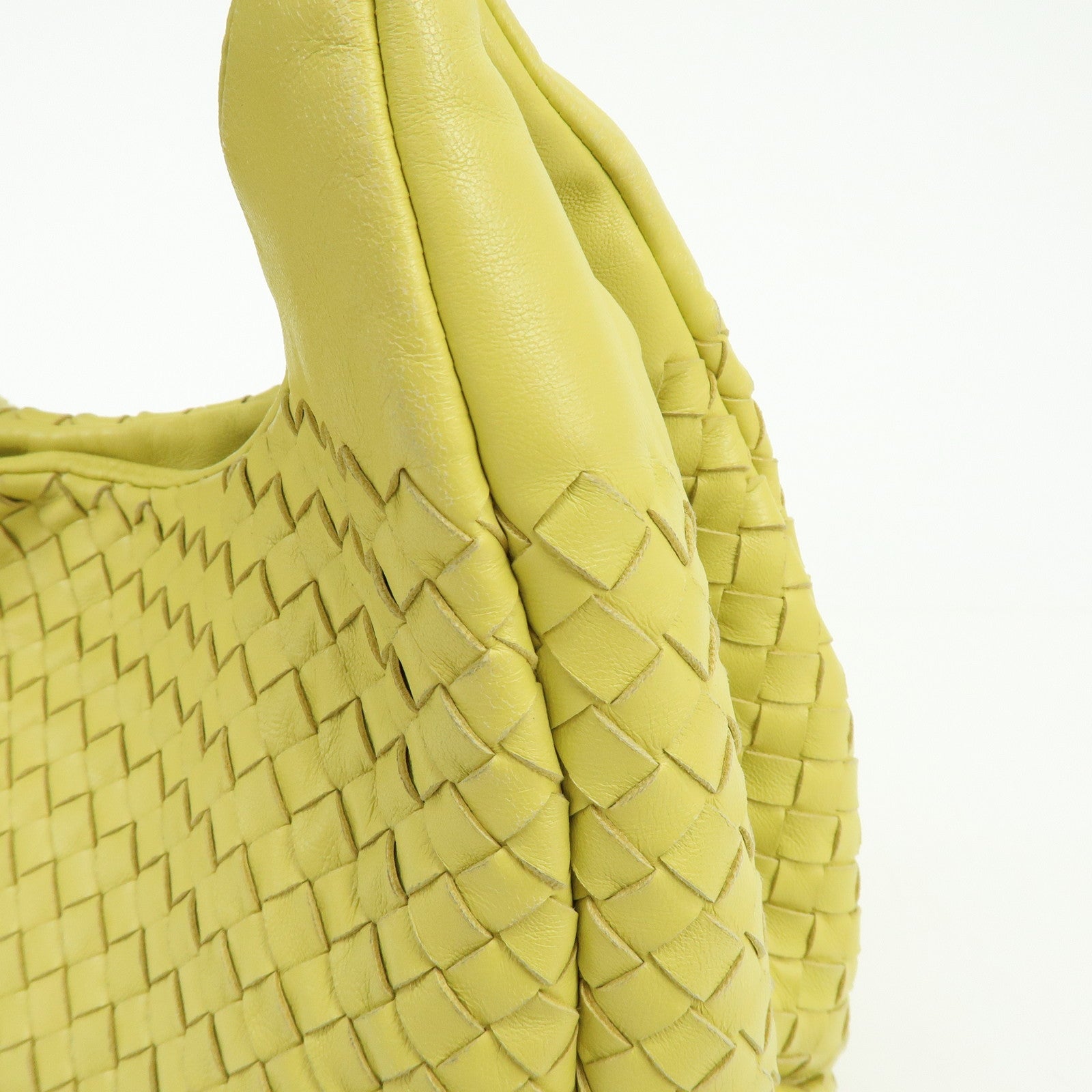 BOTTEGA VENETA Intrecciato Campana Leather Hand Bag B01735200Z