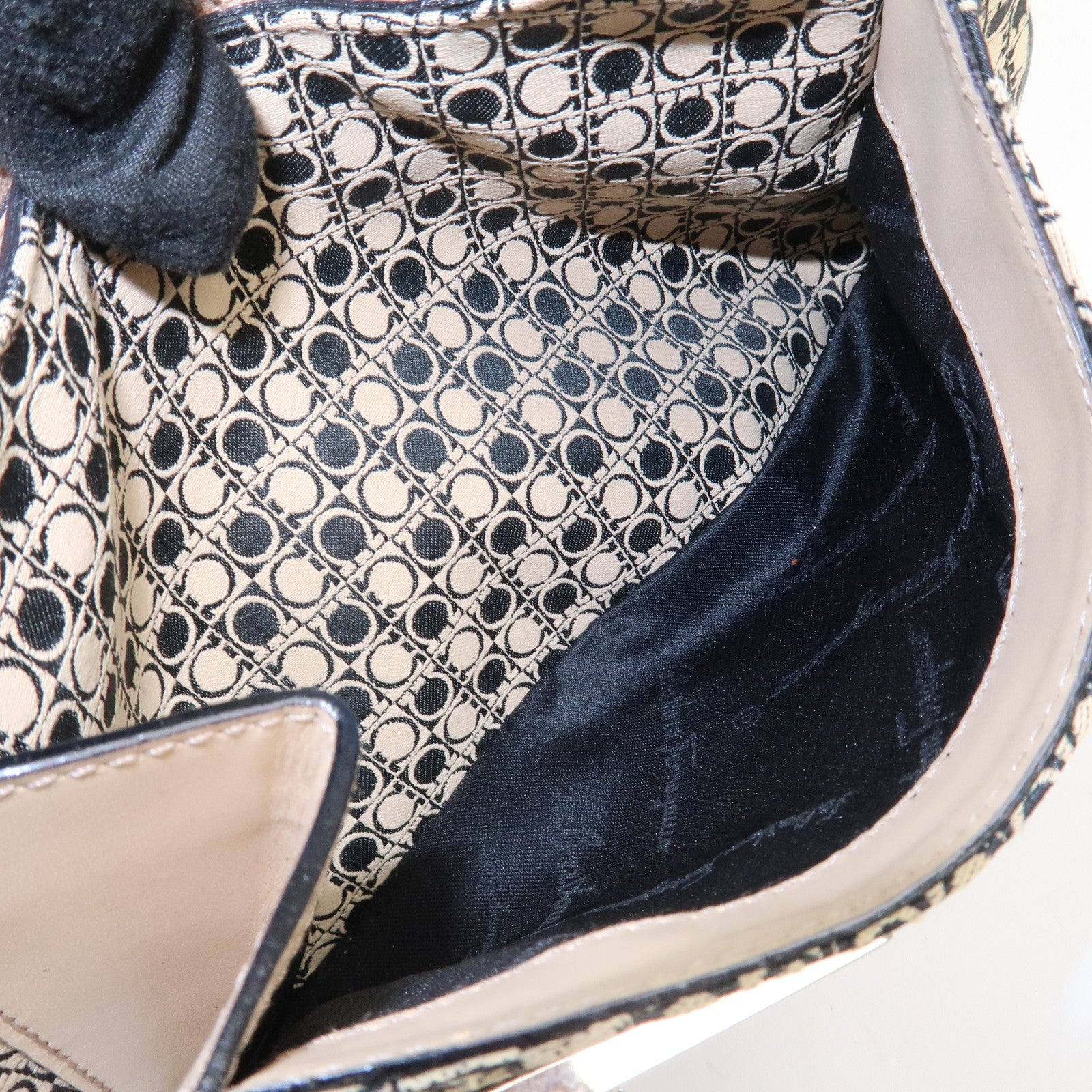 Ferragamo Gancini Canvas Leather Shoulder Bag Hand Bag Beige Black