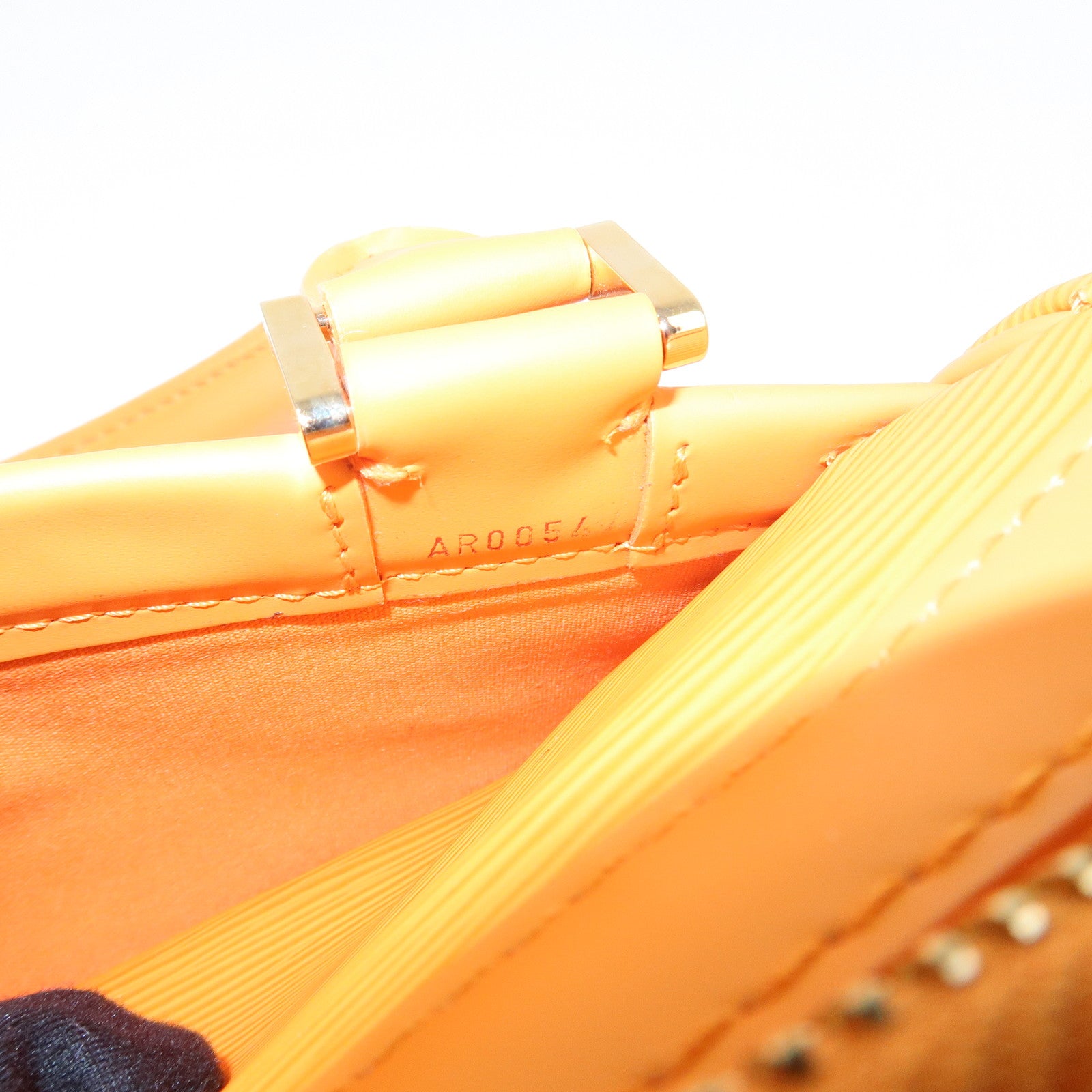 Louis Vuitton Epi Danura PM 2Way Bag Hand Bag Mandarin M5891H