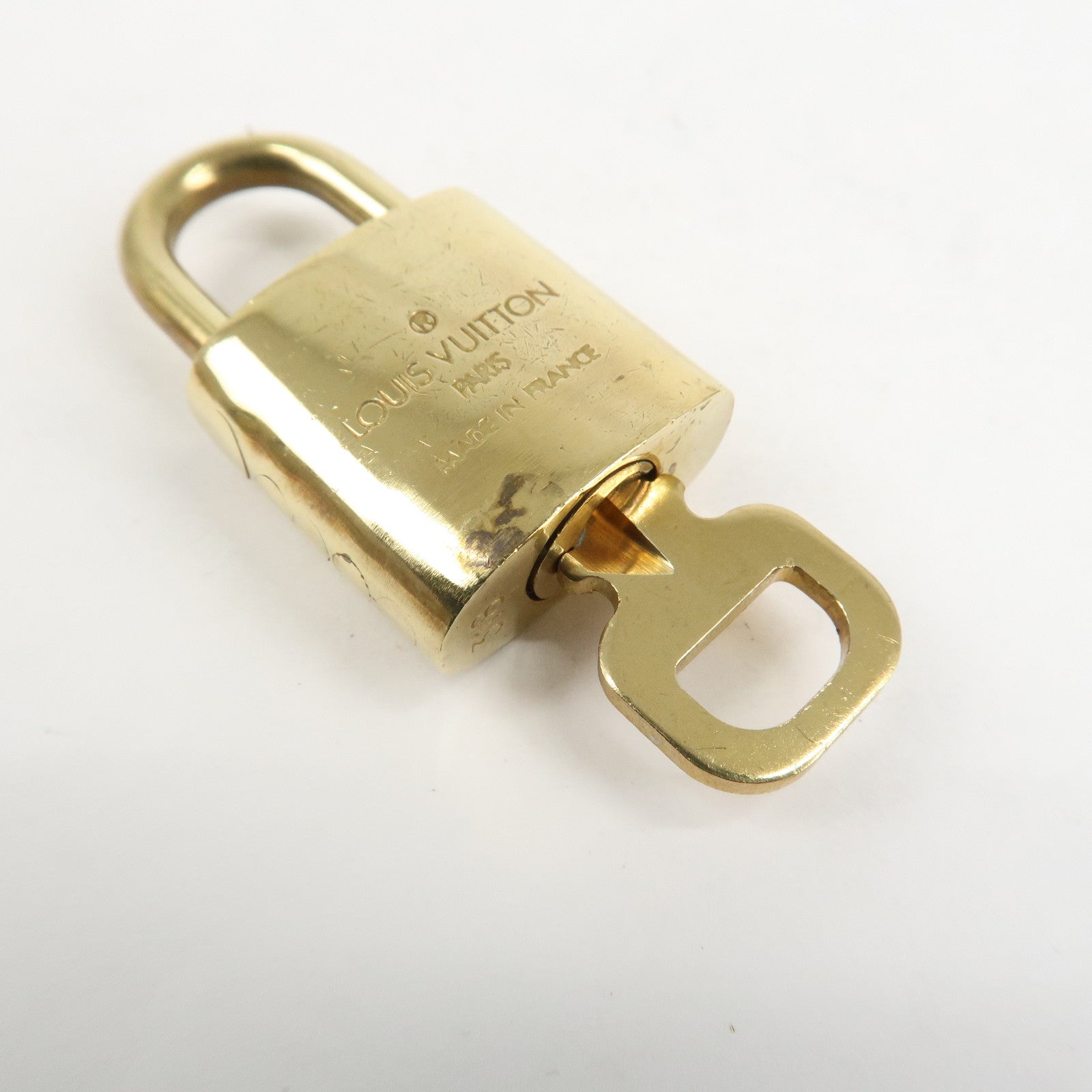 Louis Vuitton Set of 10 Lock & Key Cadena Key Lock Metal Gold Used