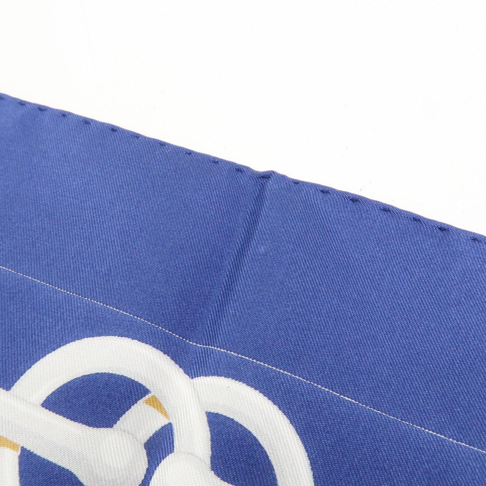HERMES Carre 90 Silk 100% Scarf Cliquetis Gold Navy White Used