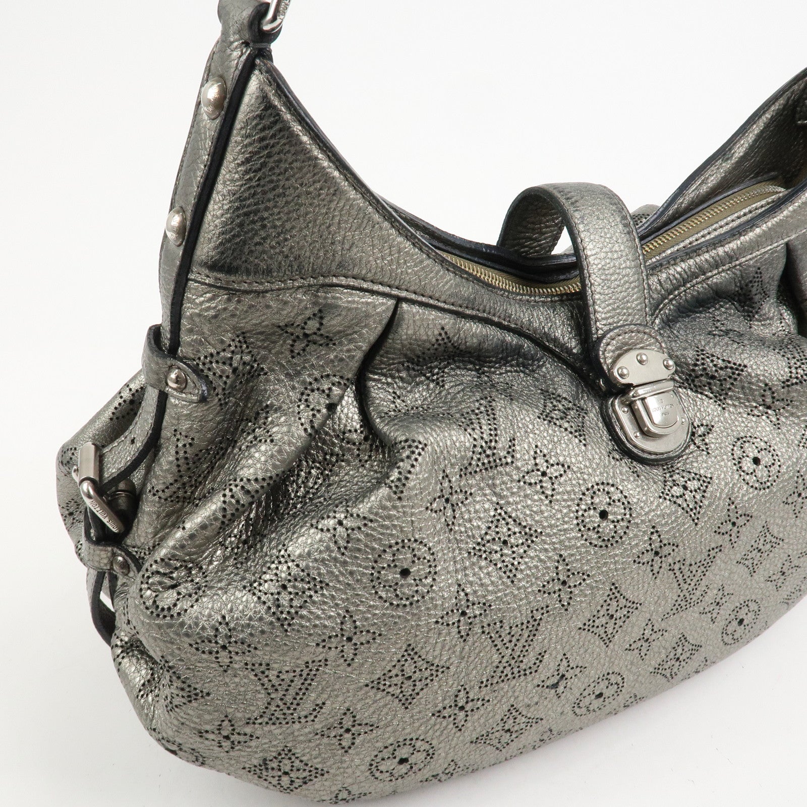 Louis Vuitton Monogram Mahina XS Shoulder Bag Argent M95718