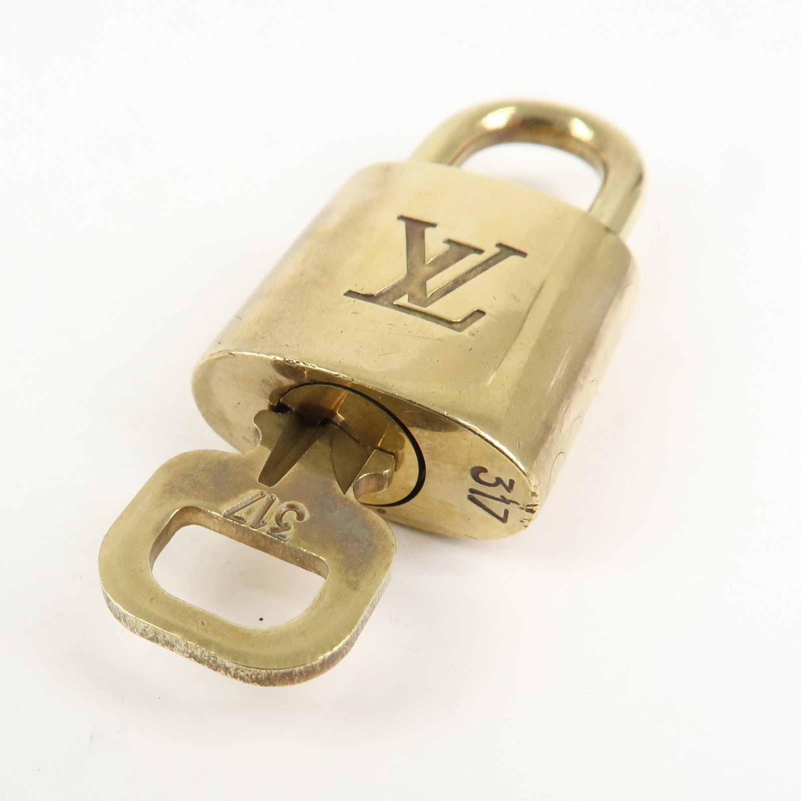 Louis Vuitton Set of 10 Lock & Key Cadena Key Lock Metal Gold Used