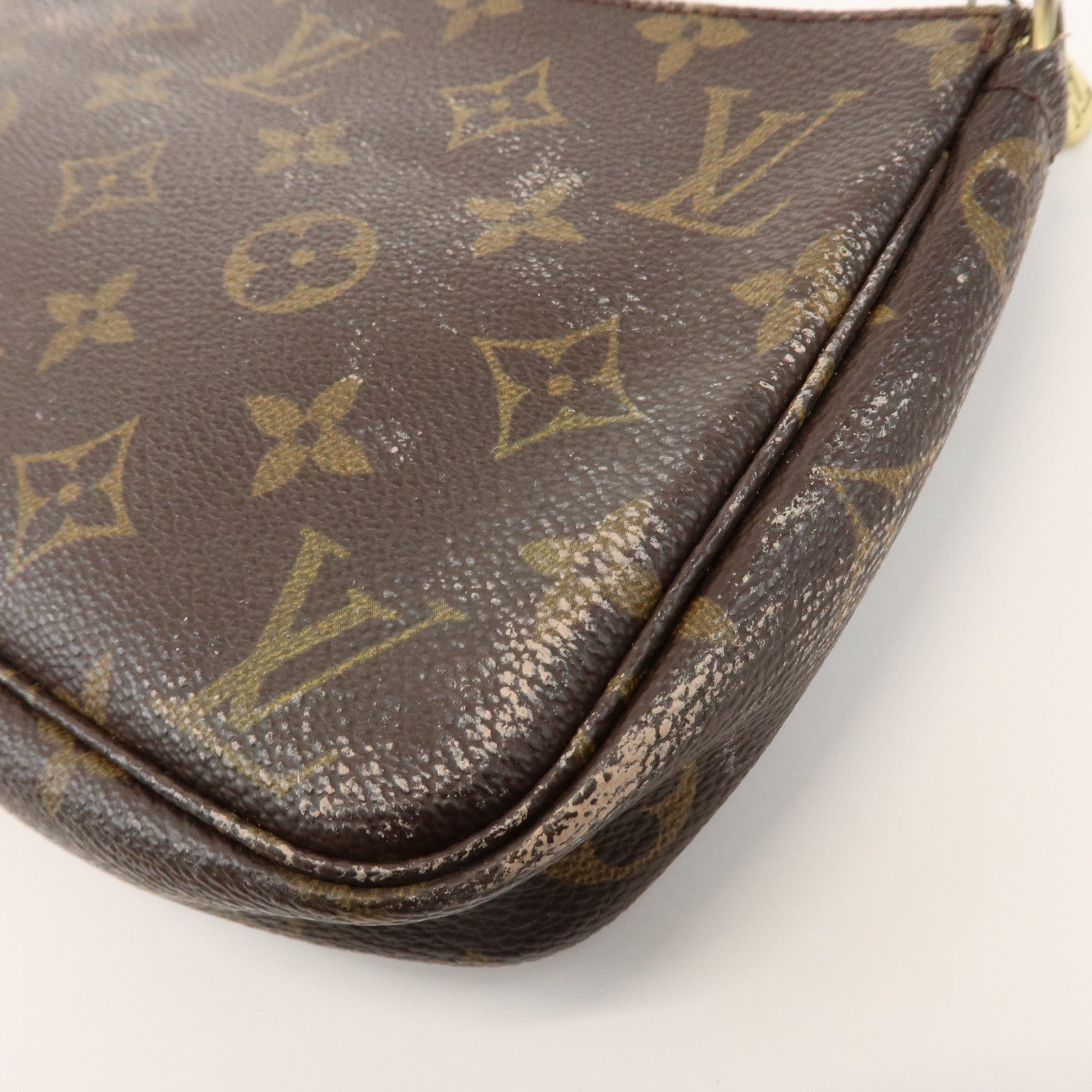 Louis Vuitton Monogram Pochette Accessoires Pouch Hand Bag M51980