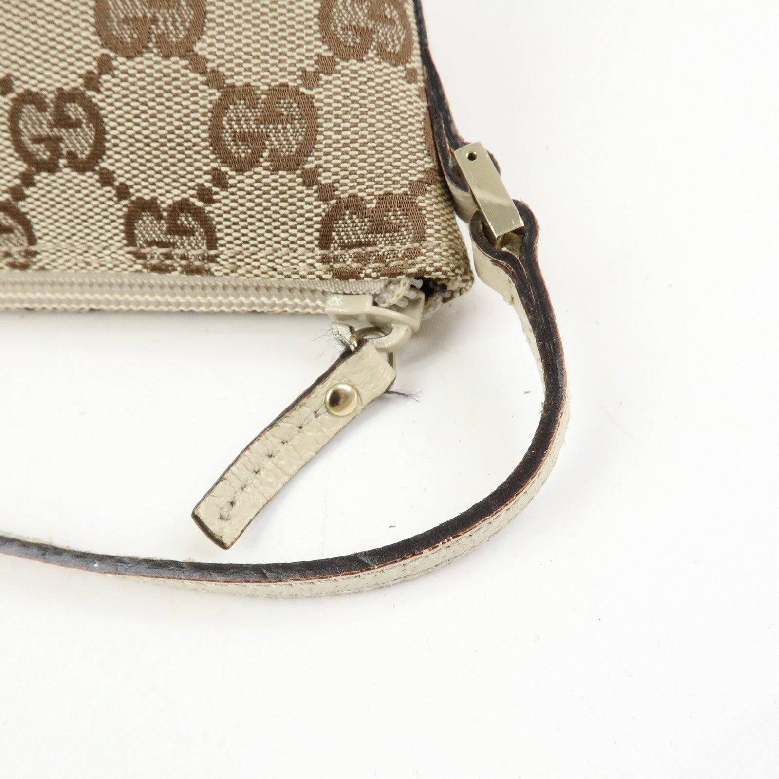GUCCI Boat Bag GG Canvas Leather Accessory Pouch Beige White 07198