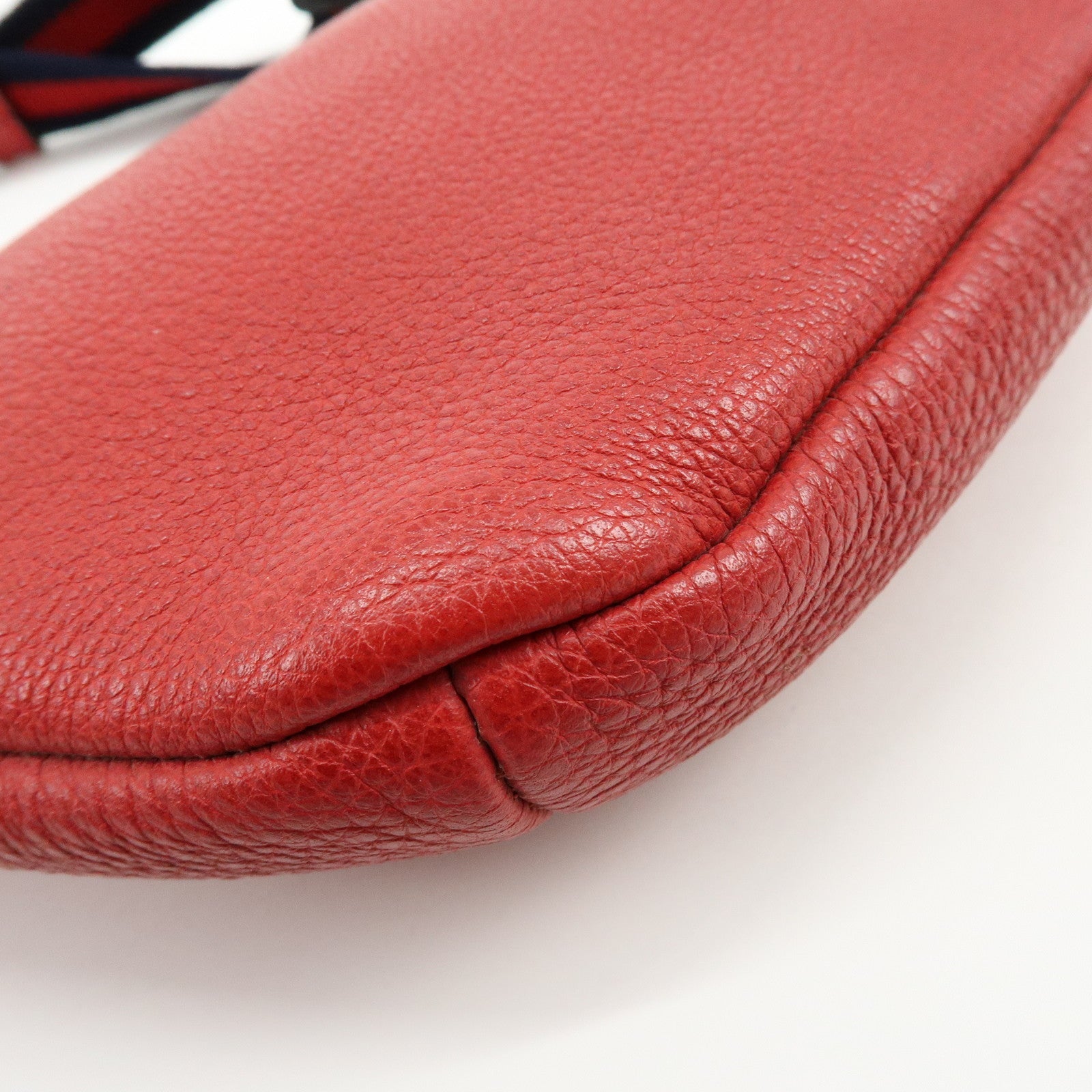 GUCCI Sherry Leather Waist Pouch Body Bag Red 527792