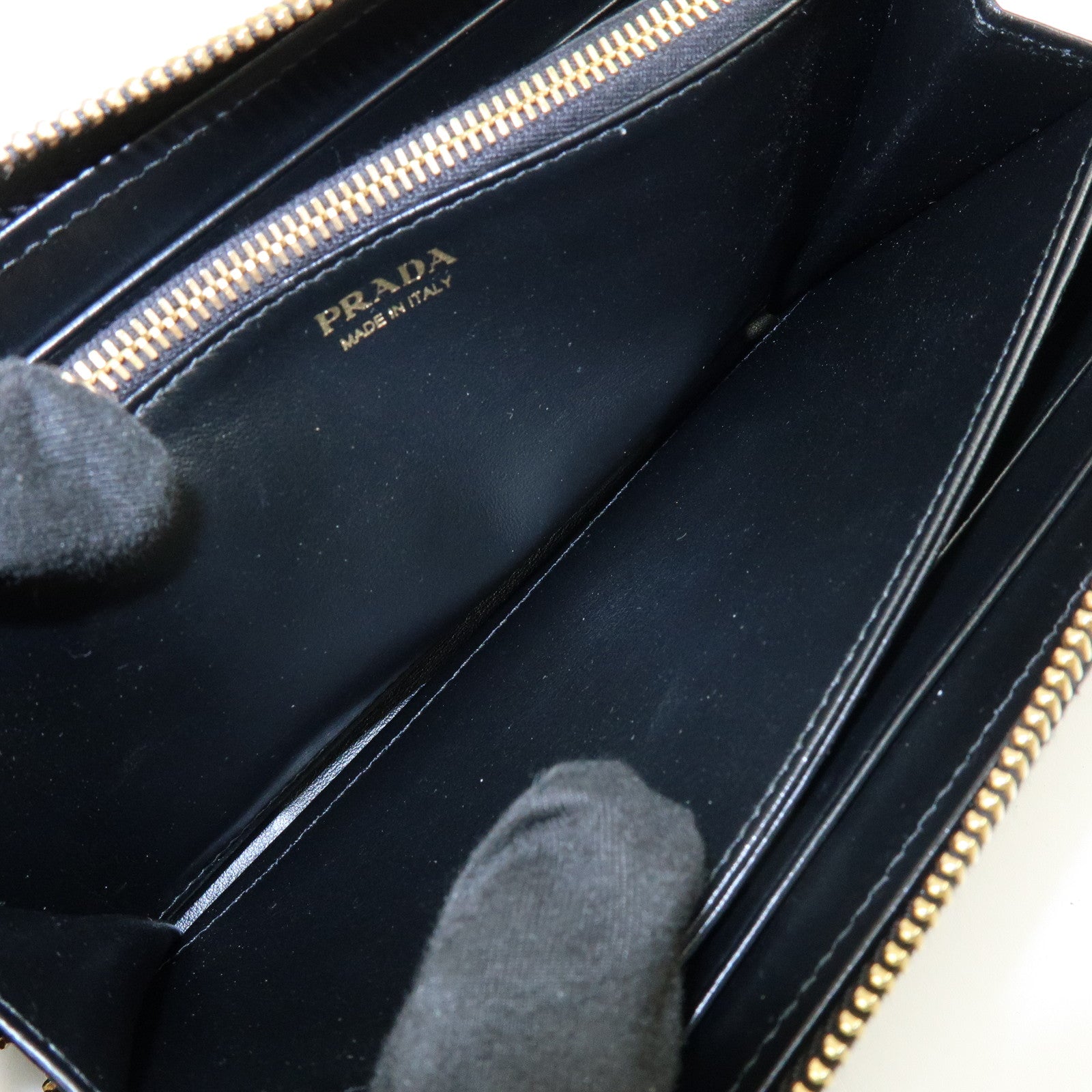PRADA Ribbon Logo Leather Round Zippy Long Wallet Black