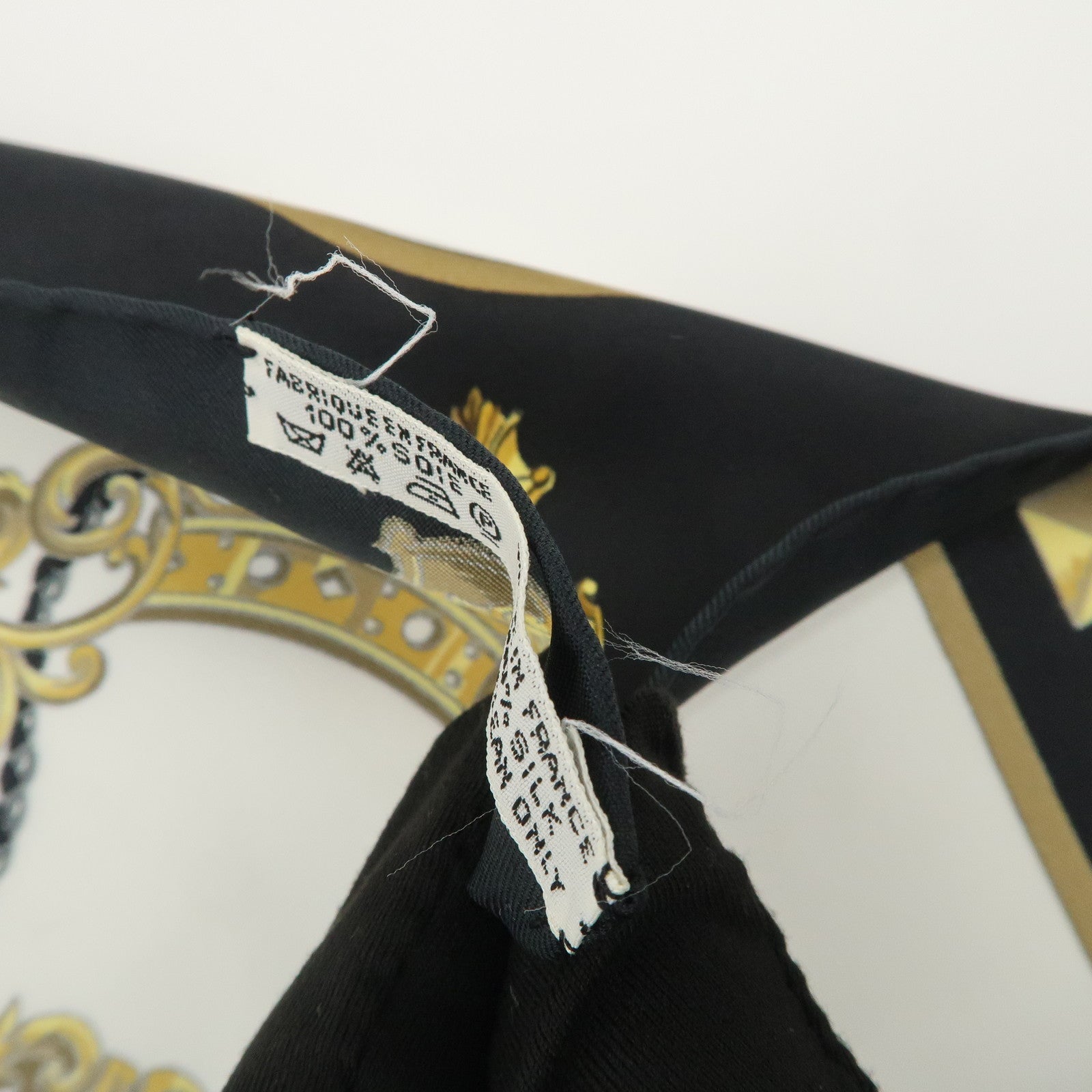 HERMES Carre 90 Silk 100% Scarf LES CLES THE KEYS RARE White Used