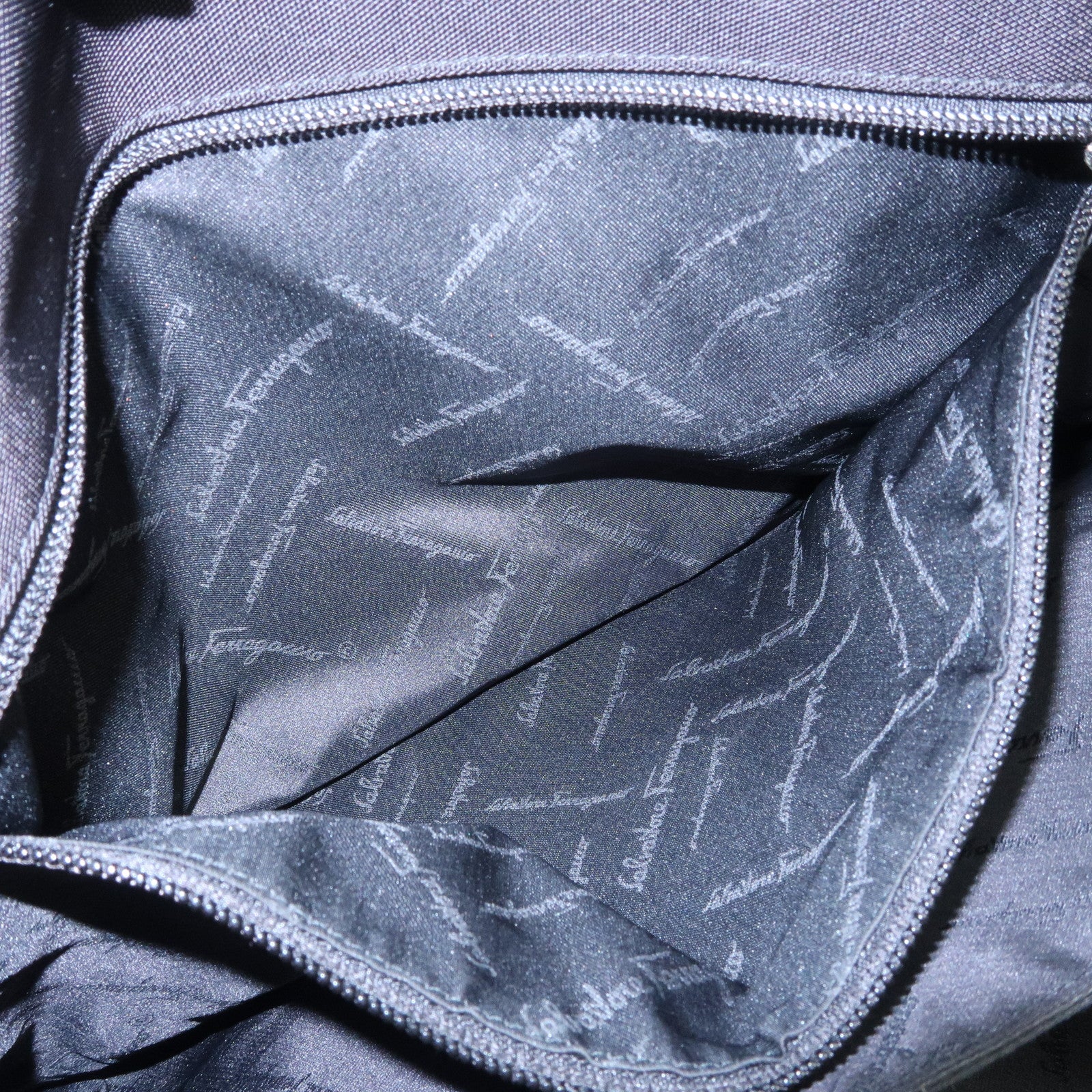 Ferragamo Vara Nylon Embossed Leather Shoulder Bag Hand Bag Black