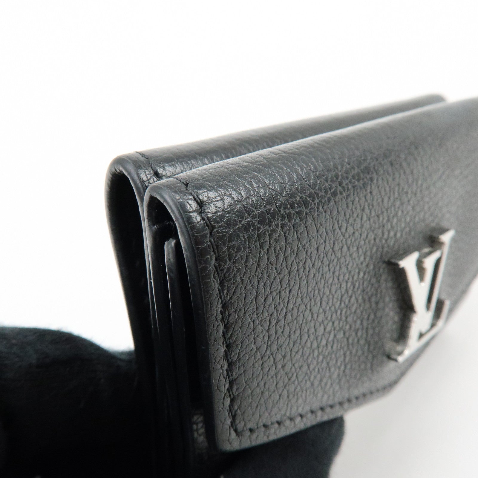 Louis Vuitton Portefeuille Lock Mini Leather Compact Wallet M63921