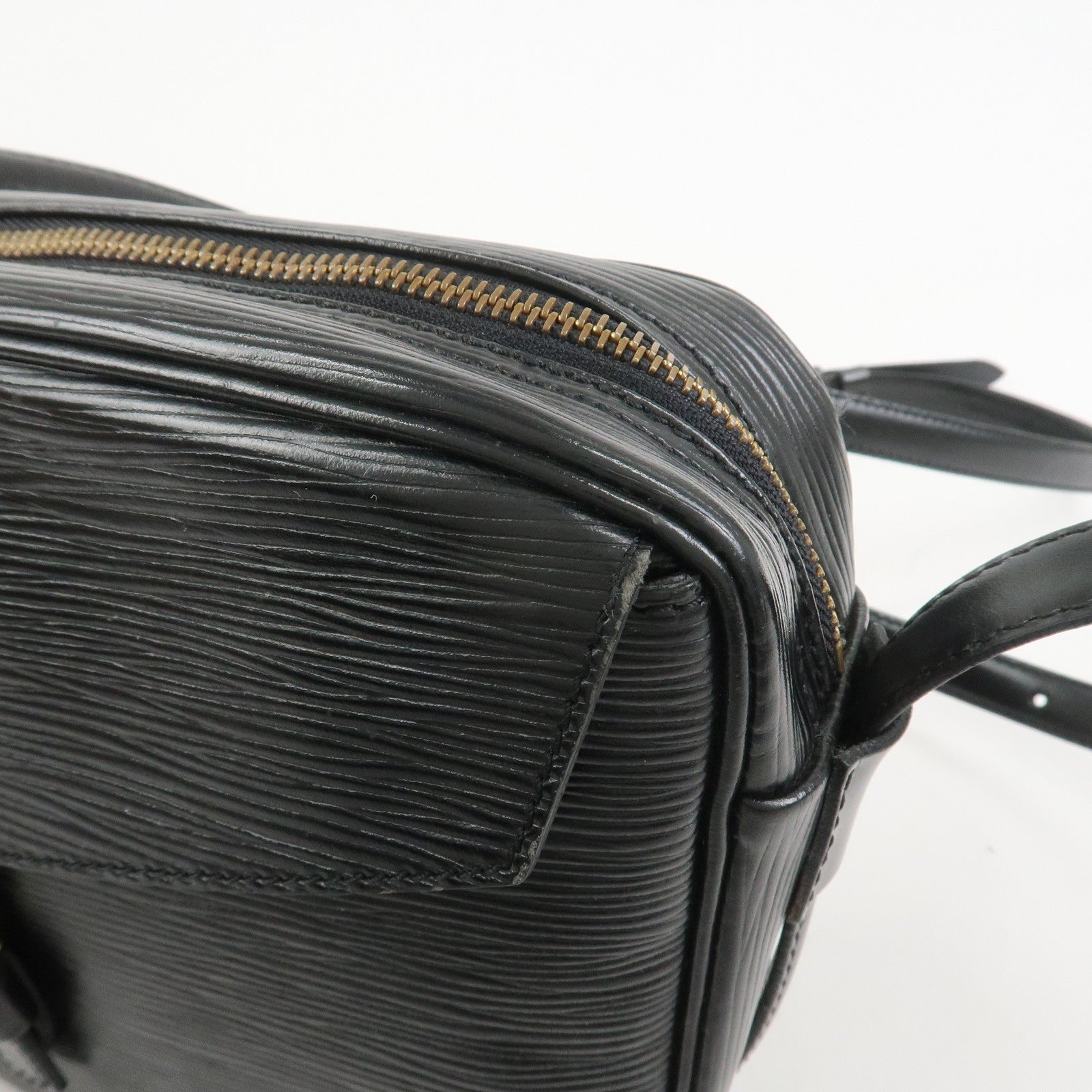 Louis Vuitton Epi Jeune Fille Shoulder Crossbody Bag Noir M52152