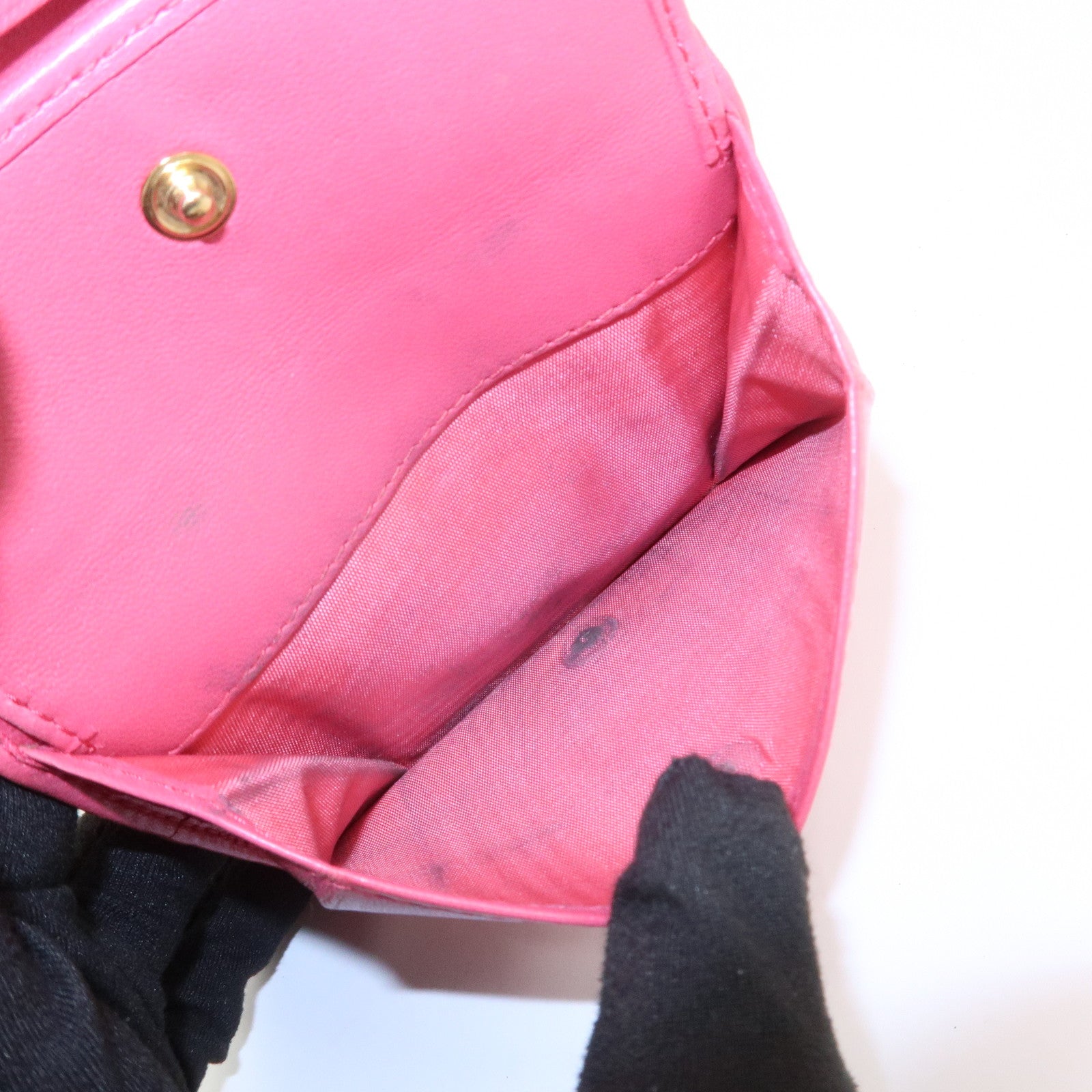 MIU MIU Matelasse Nappa Leather Compact Wallet Pink 5MV204