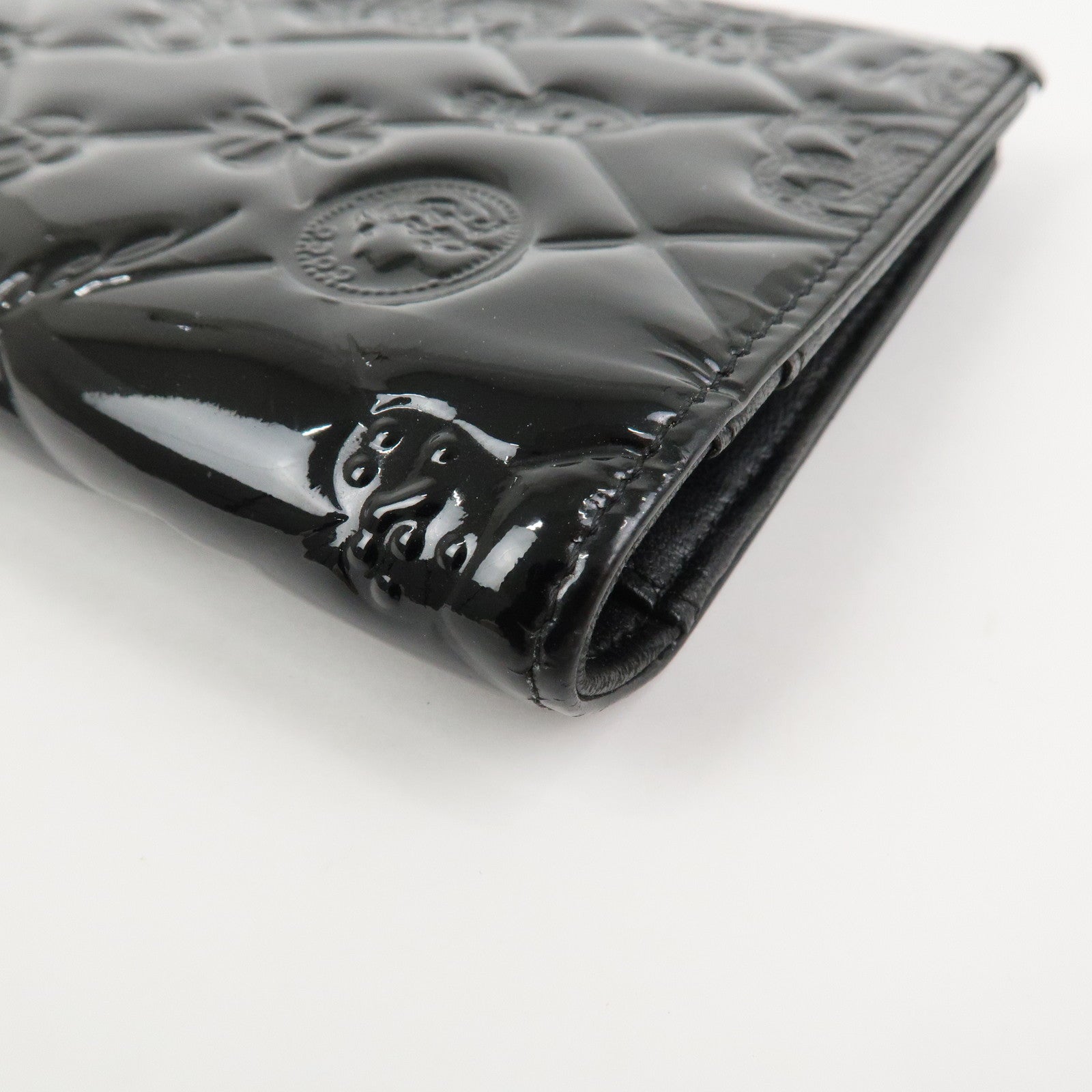 CHANEL Icon Line Patent Leather Bi-fold Long Wallet Black A37151