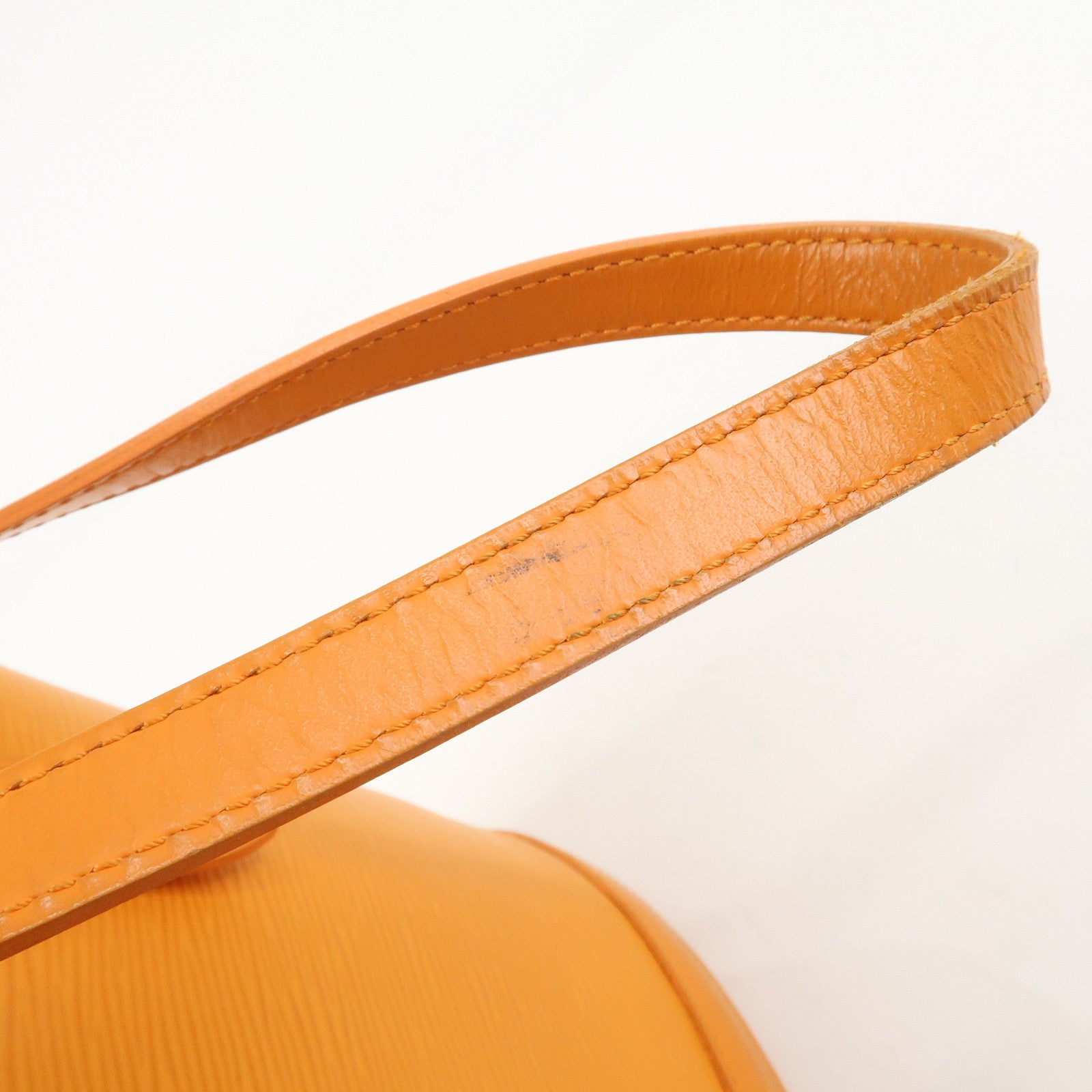 Louis Vuitton Epi Bucket PM Shoulder Bag Tote Bag Mandarin M5899H