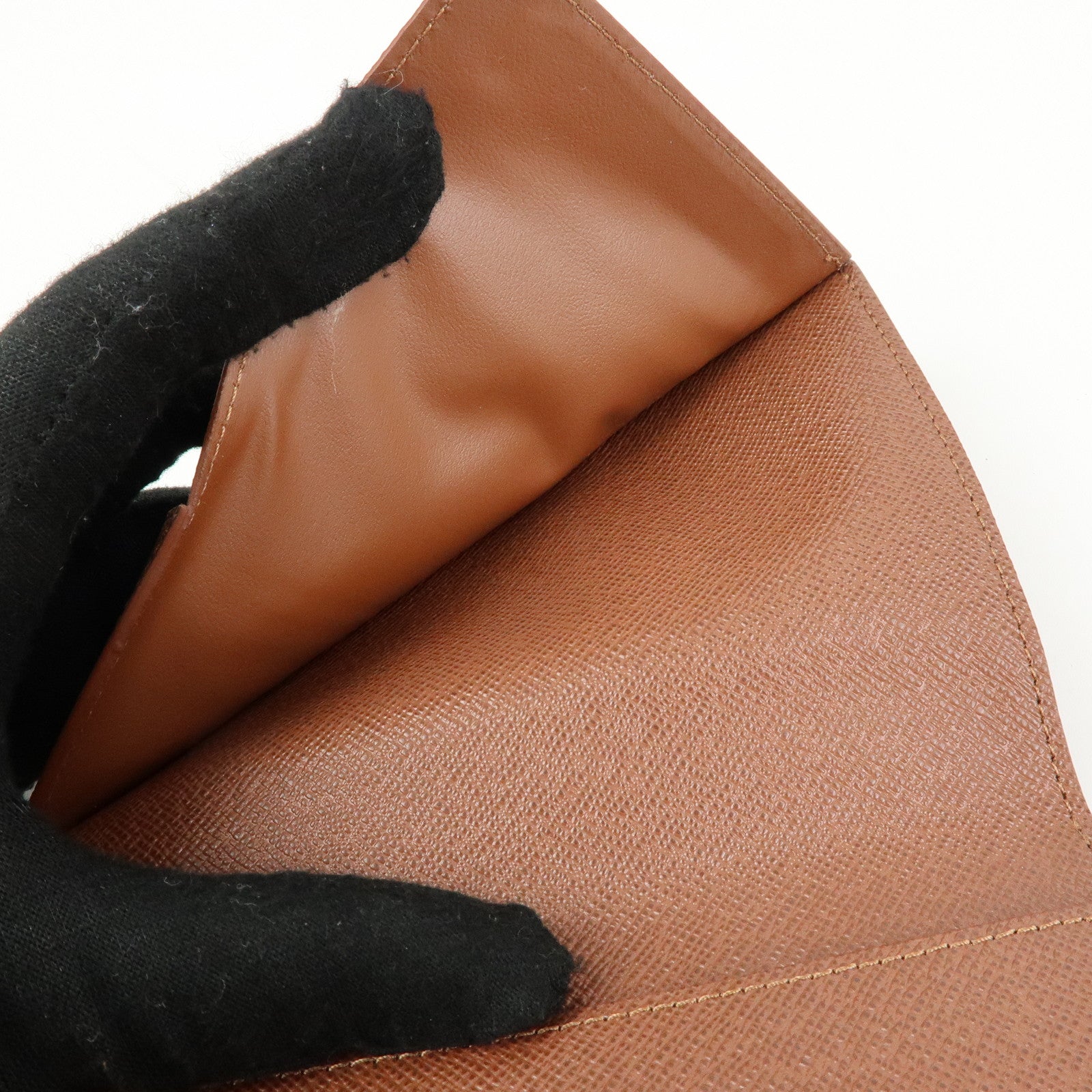 Louis Vuitton Monogram Couverture Passeport NM Passport Case M64502