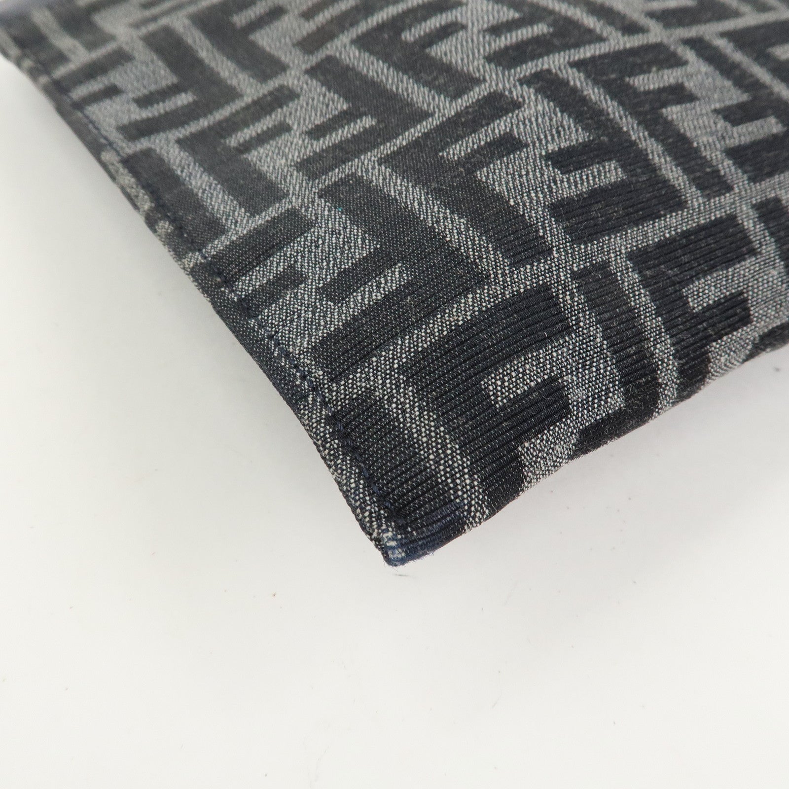 FENDI Zucca Flat Slim Canvas Leather Clutch Bag Navy 7N0134