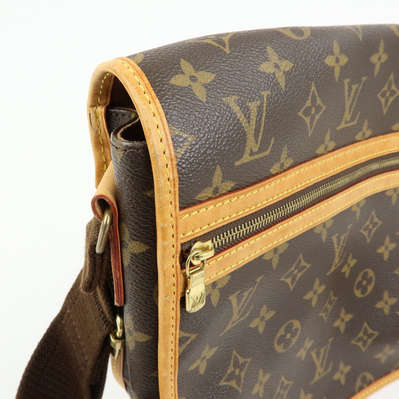 Louis Vuitton Monogram Messenger Bosphore PM Shoulder Bag M40106