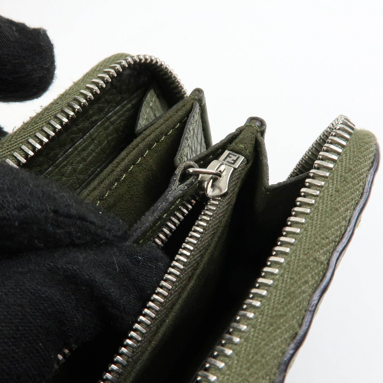 FENDI Selleria Leather Zippy Long Wallet Khaki 8M0299