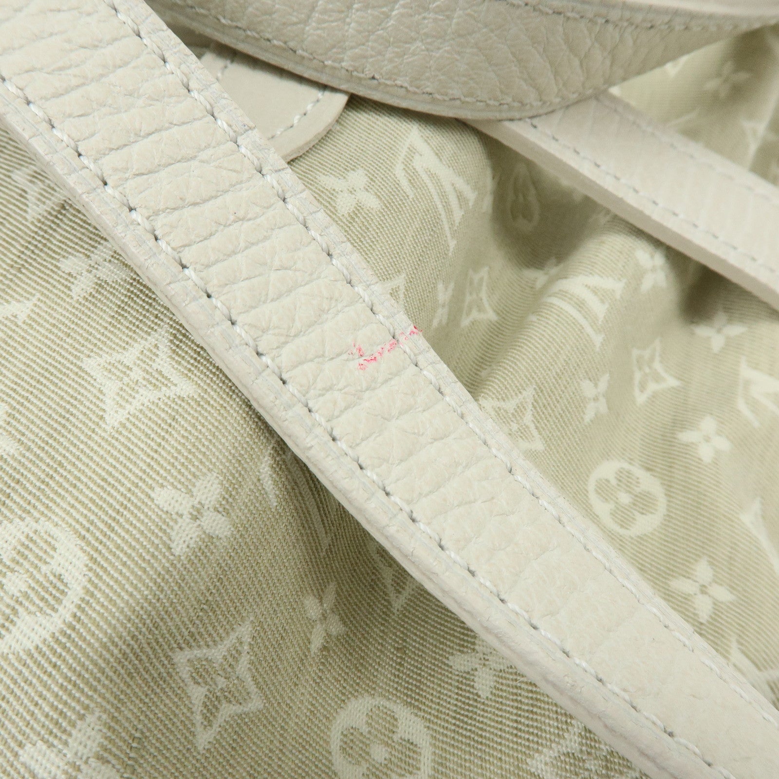 Louis Vuitton Monogram Mini Lin Saumur 30 Shoulder Bag Dune M95314