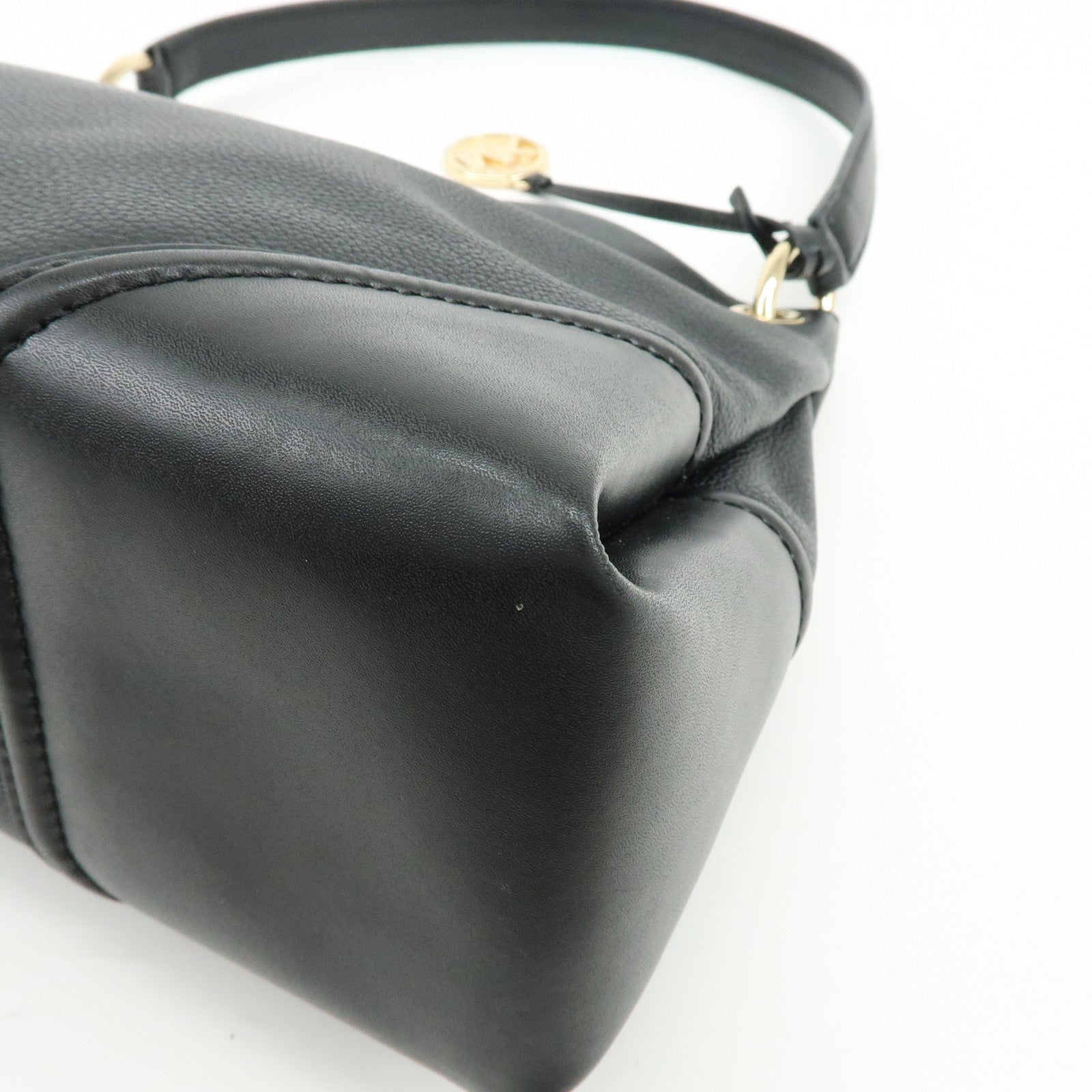 MICHAEL KORS Nicole Leather Shoulder Bag Tote Bag Black
