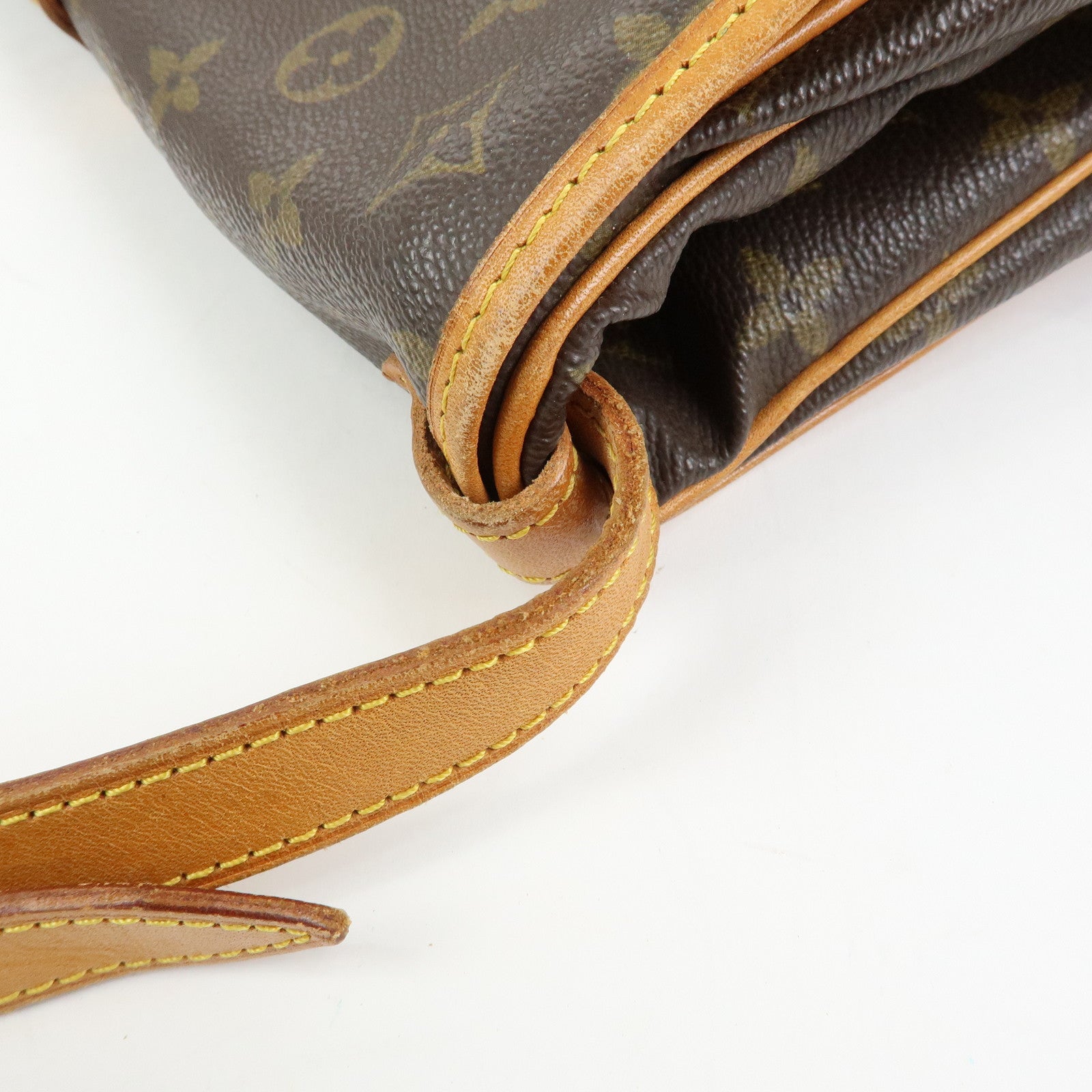 Louis Vuitton Monogram Saumur 30 Canvas Shoulder Bag Brown M42256